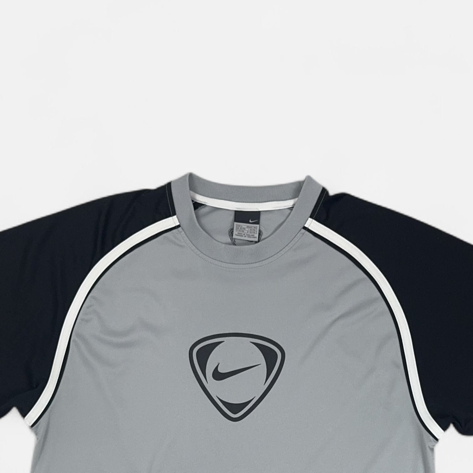 Vintage Nike Grey T-shirt (L) detail