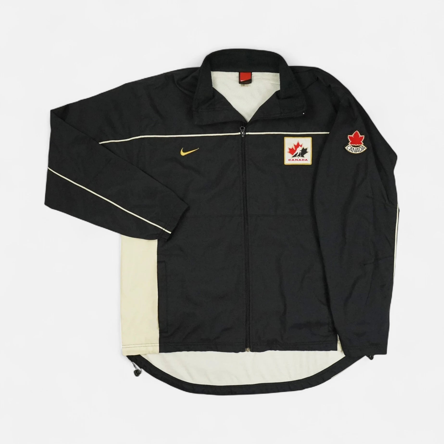 Vintage Nike Black Canada Trackjacket (XXL)