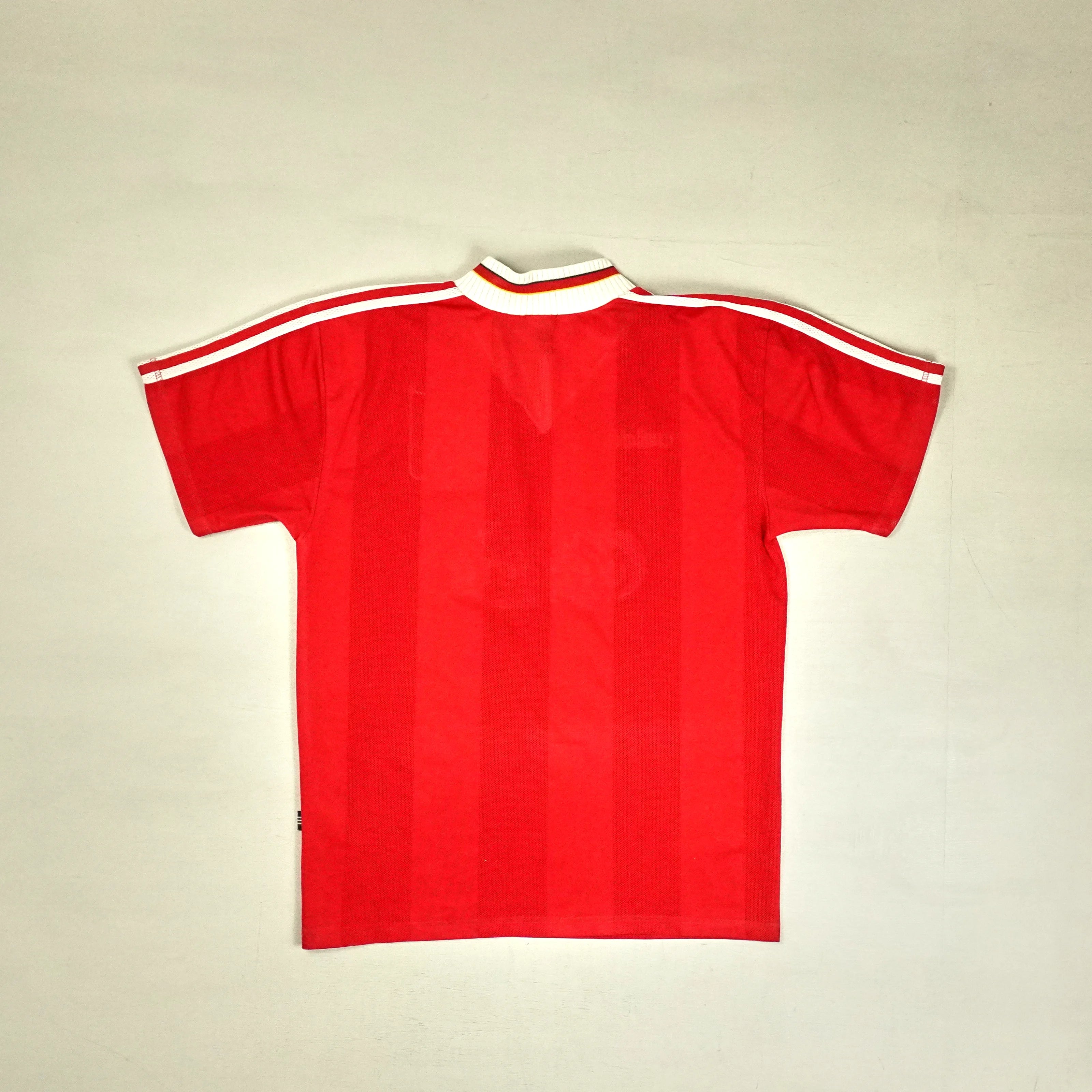 Liverpool 1996-1998 Adidas Home Jersey (M)