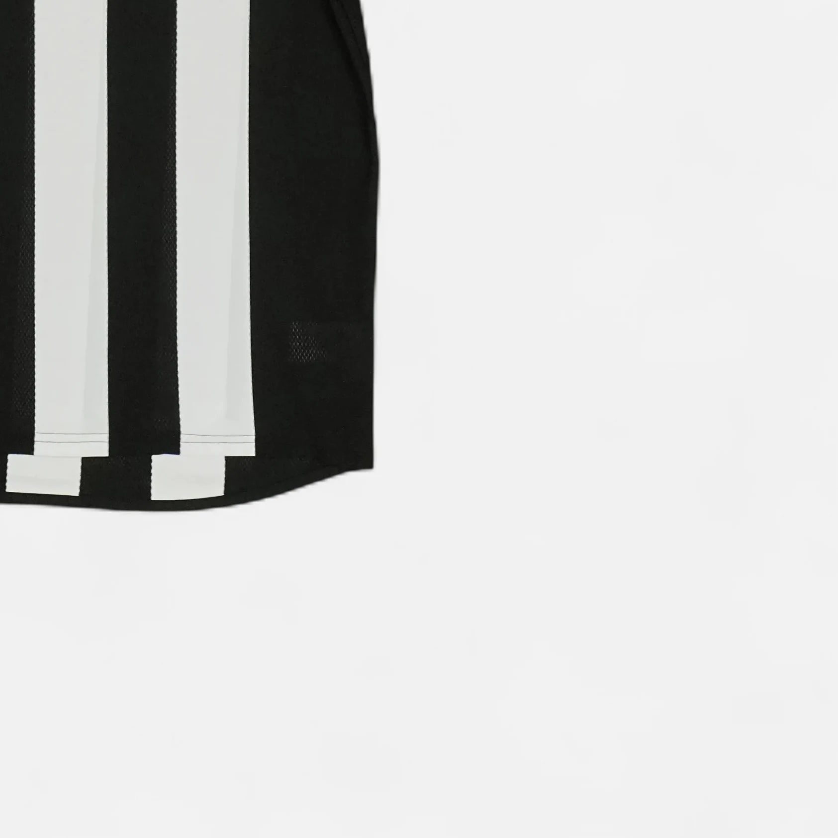 Newcastle United 2003-2004 Adidas Home Jersey (XL)