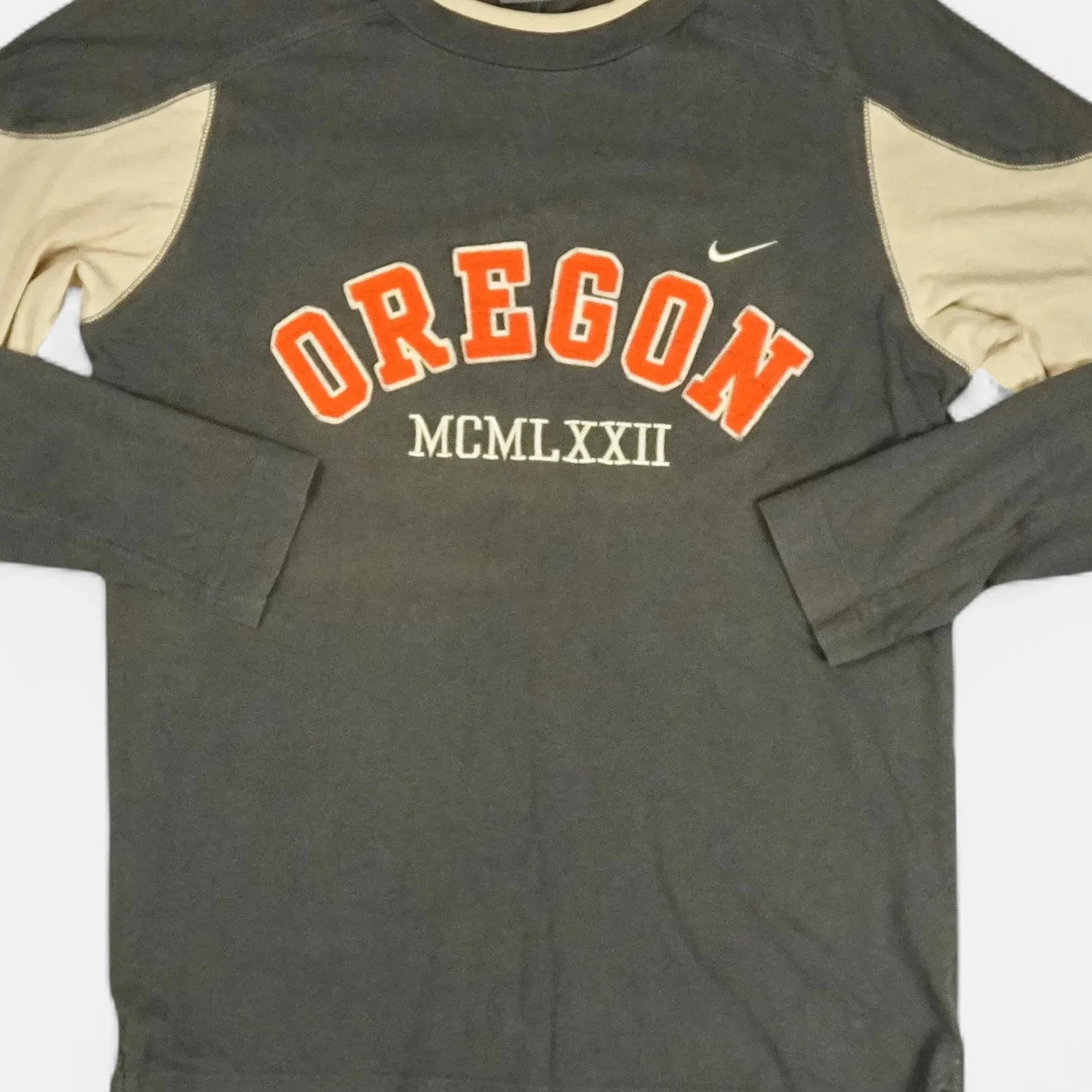 Vintage Nike Gray long sleeve t-shirt (XS)