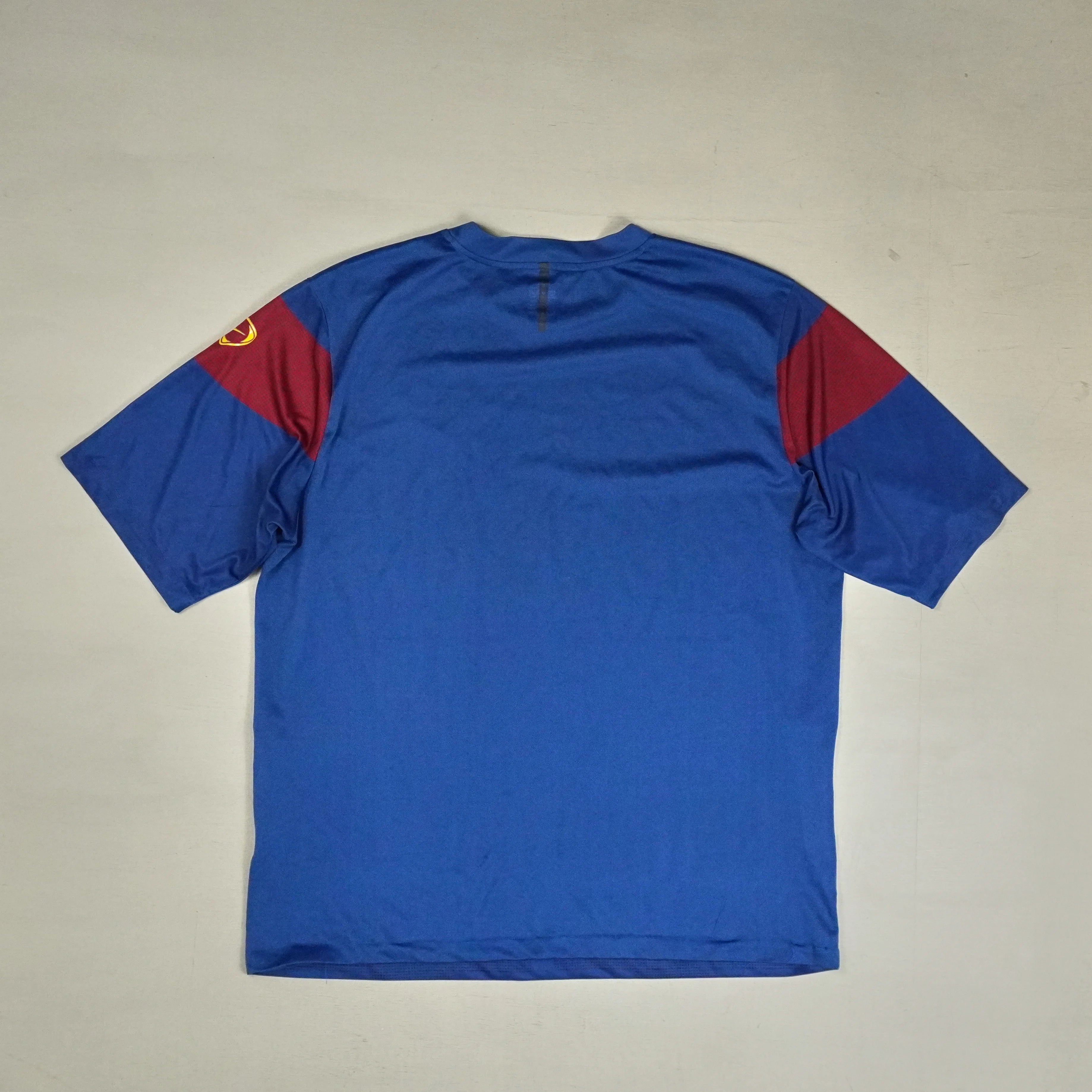 Vintage Nike Blue FC Barcelona Jersey (XL)