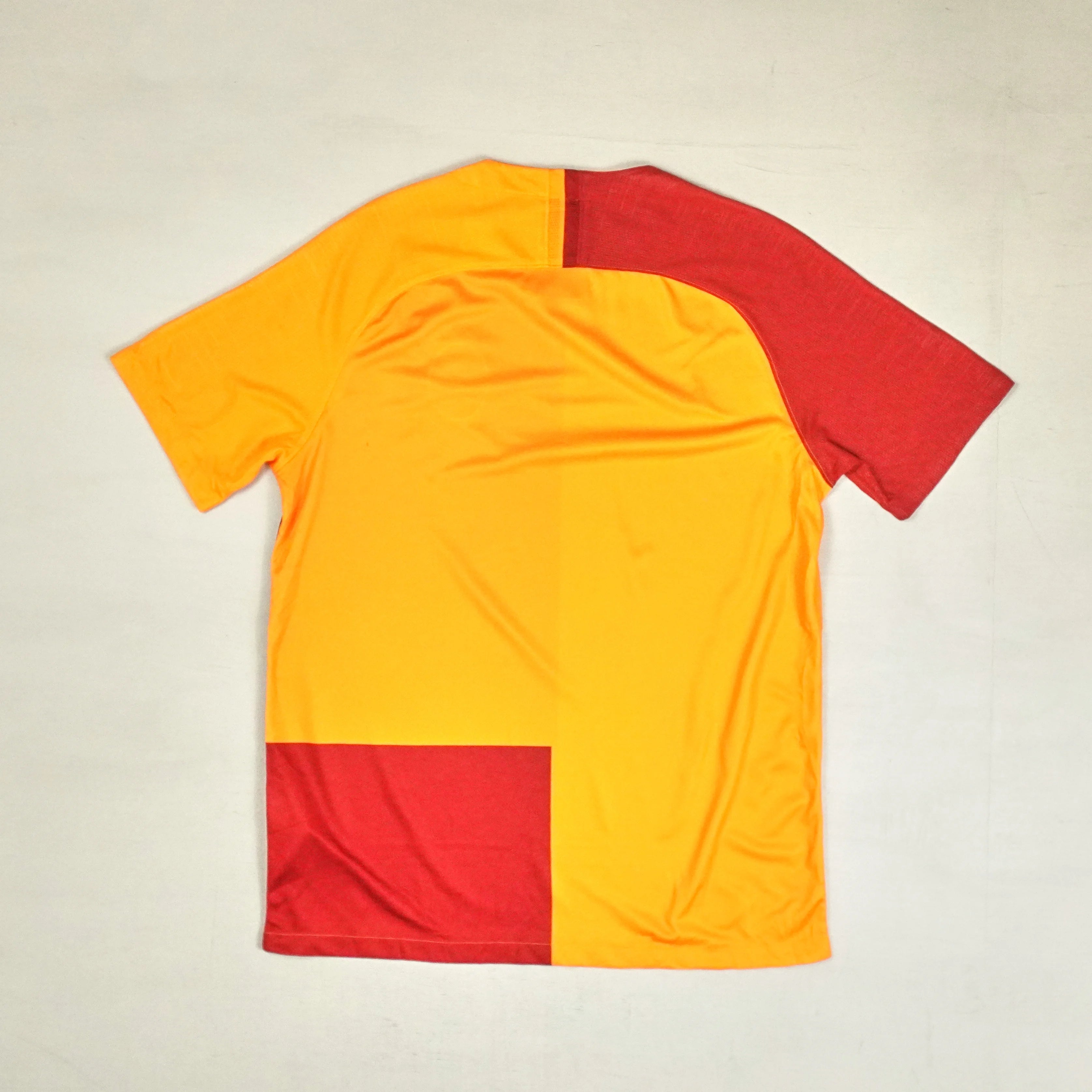 Galatasaray 2018-19 S.k. Nike Home Jersey (L)