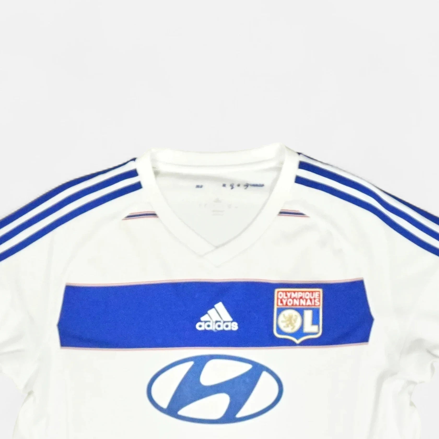 Olympique Lyonnais 2016-2017 Adidas Away Jersey (L)