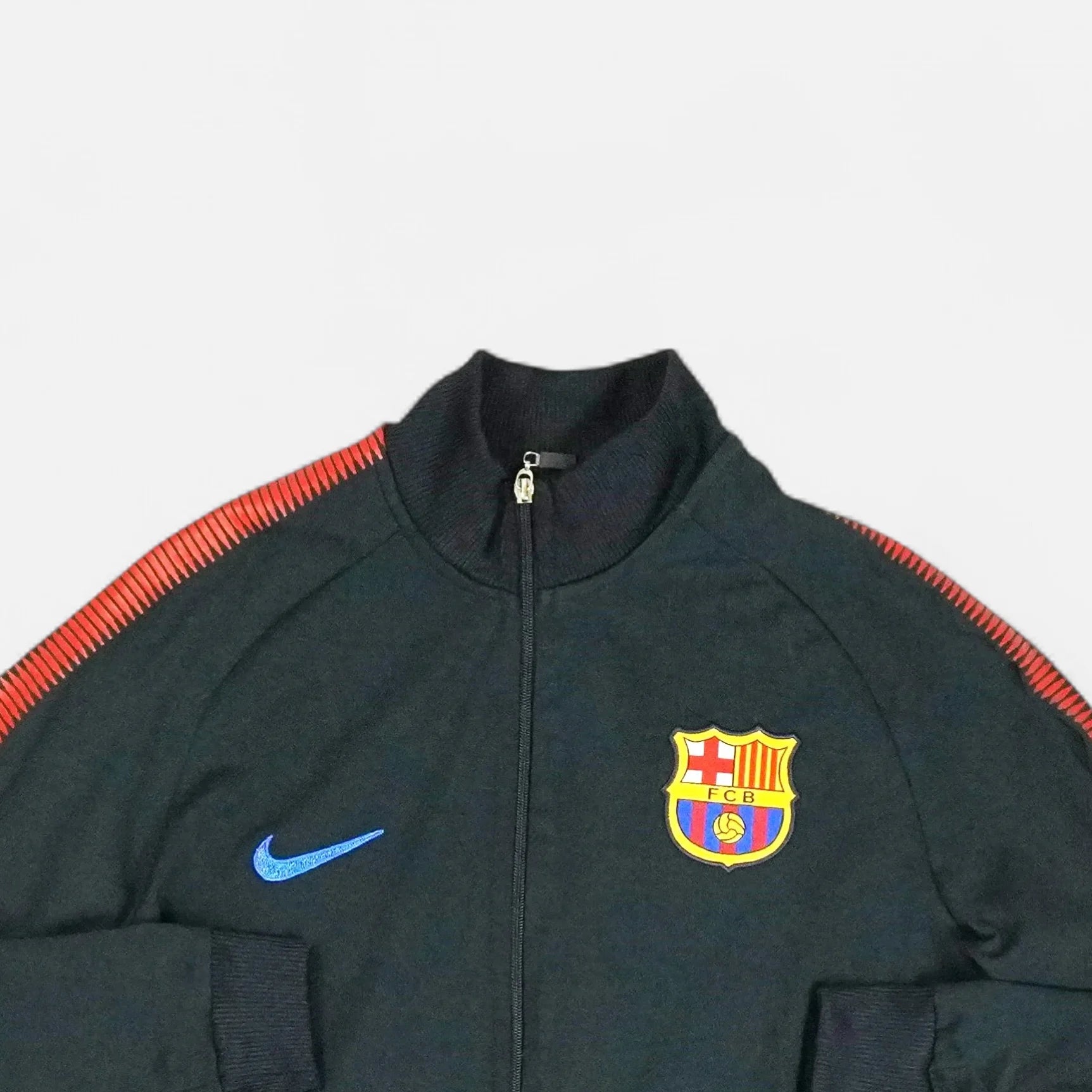 Vintage Nike Navy track jacket (XS)