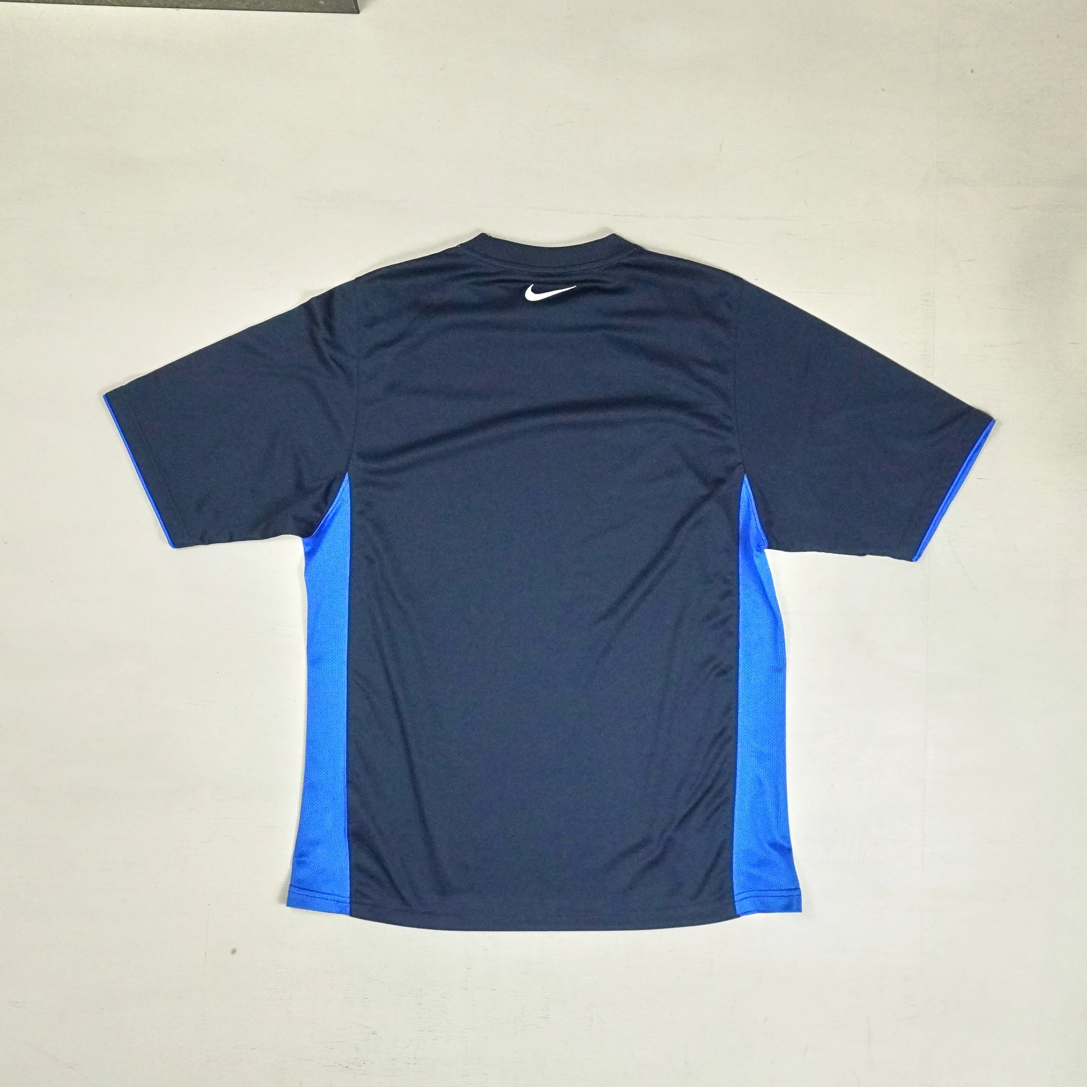 Vintage Blue T-shirt ()