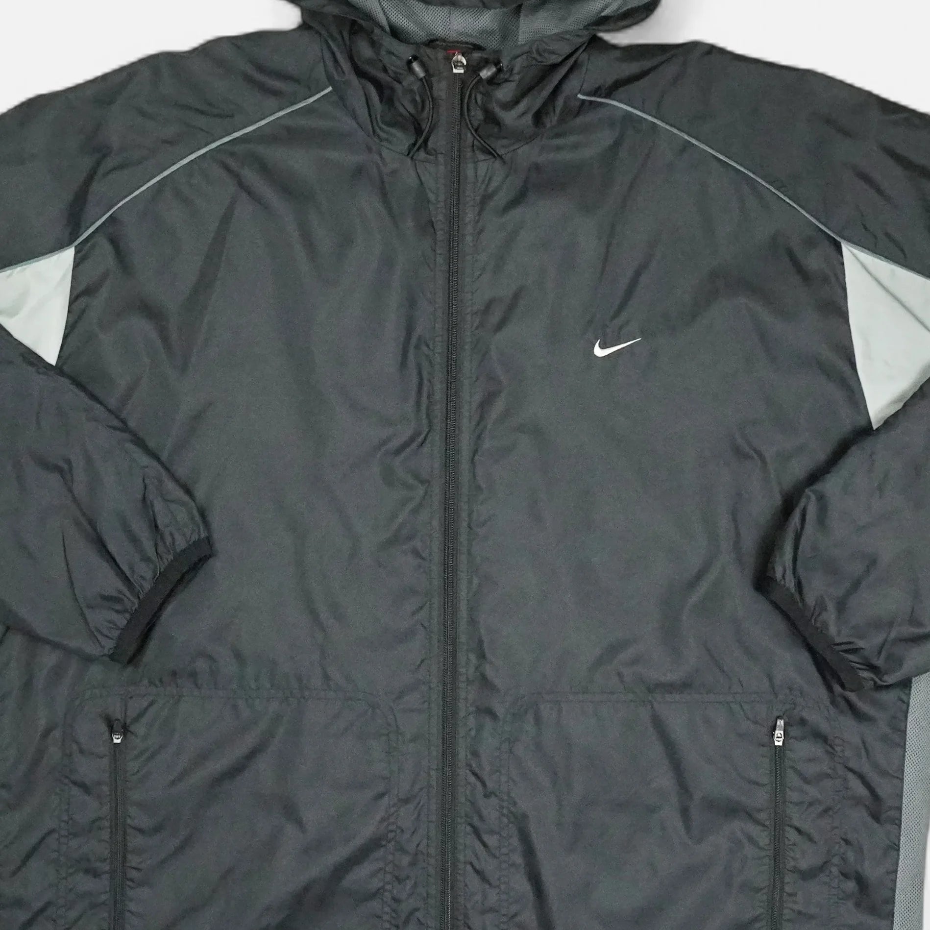 Vintage Nike Black hooded windbreaker jacket (XL)