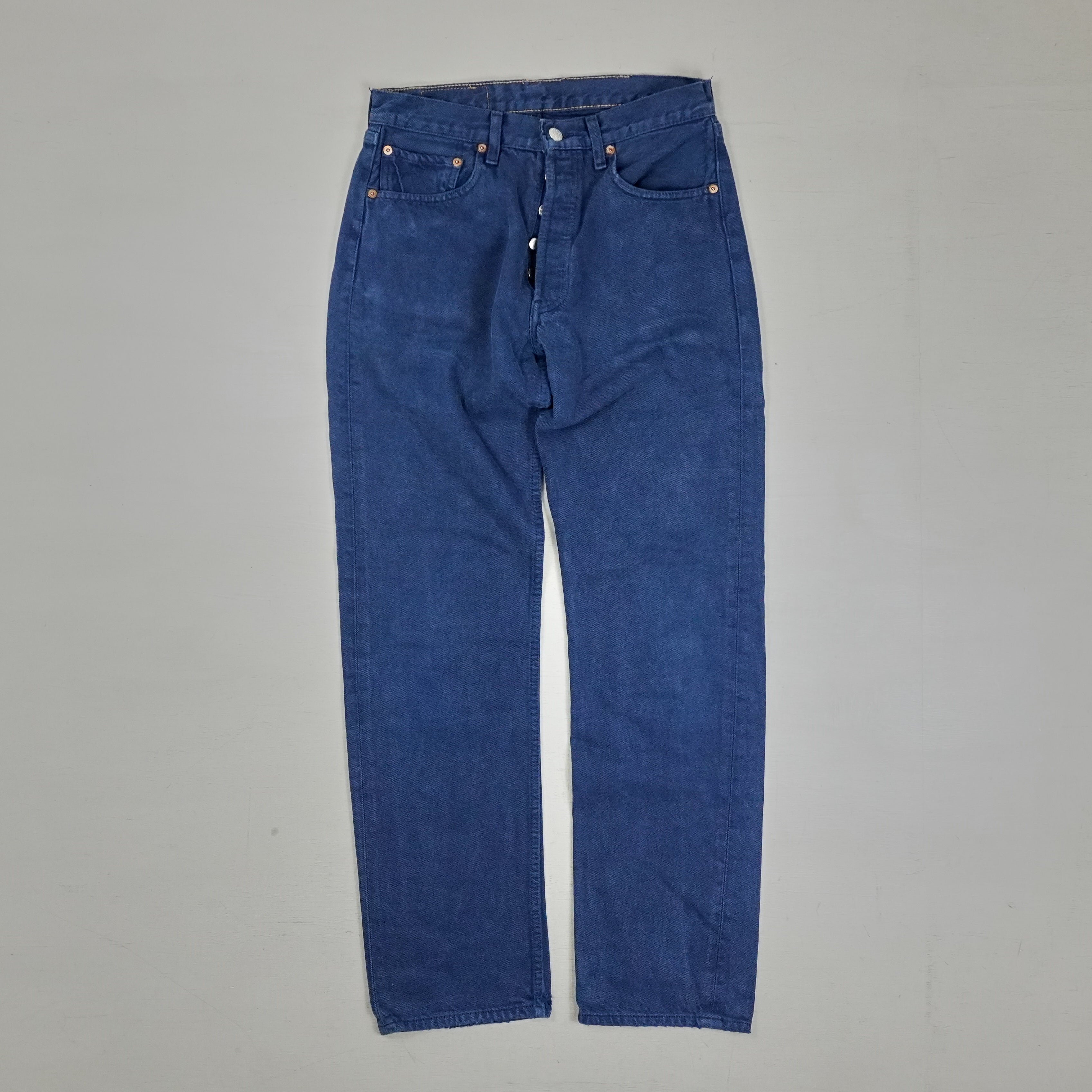 Vintage Levi's Blue Jeans (W31 L31)