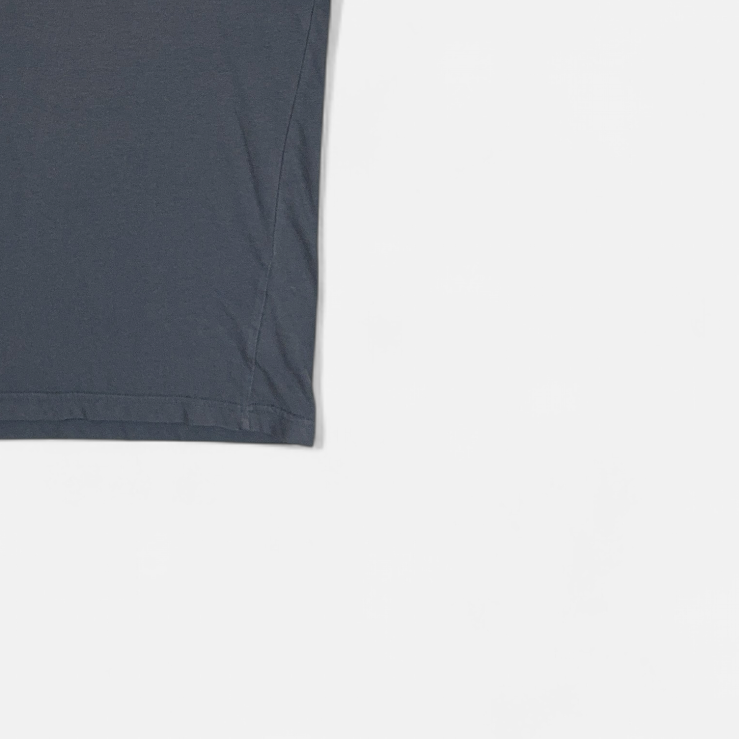 Vintage Adidas Grey T-shirt (L) detail