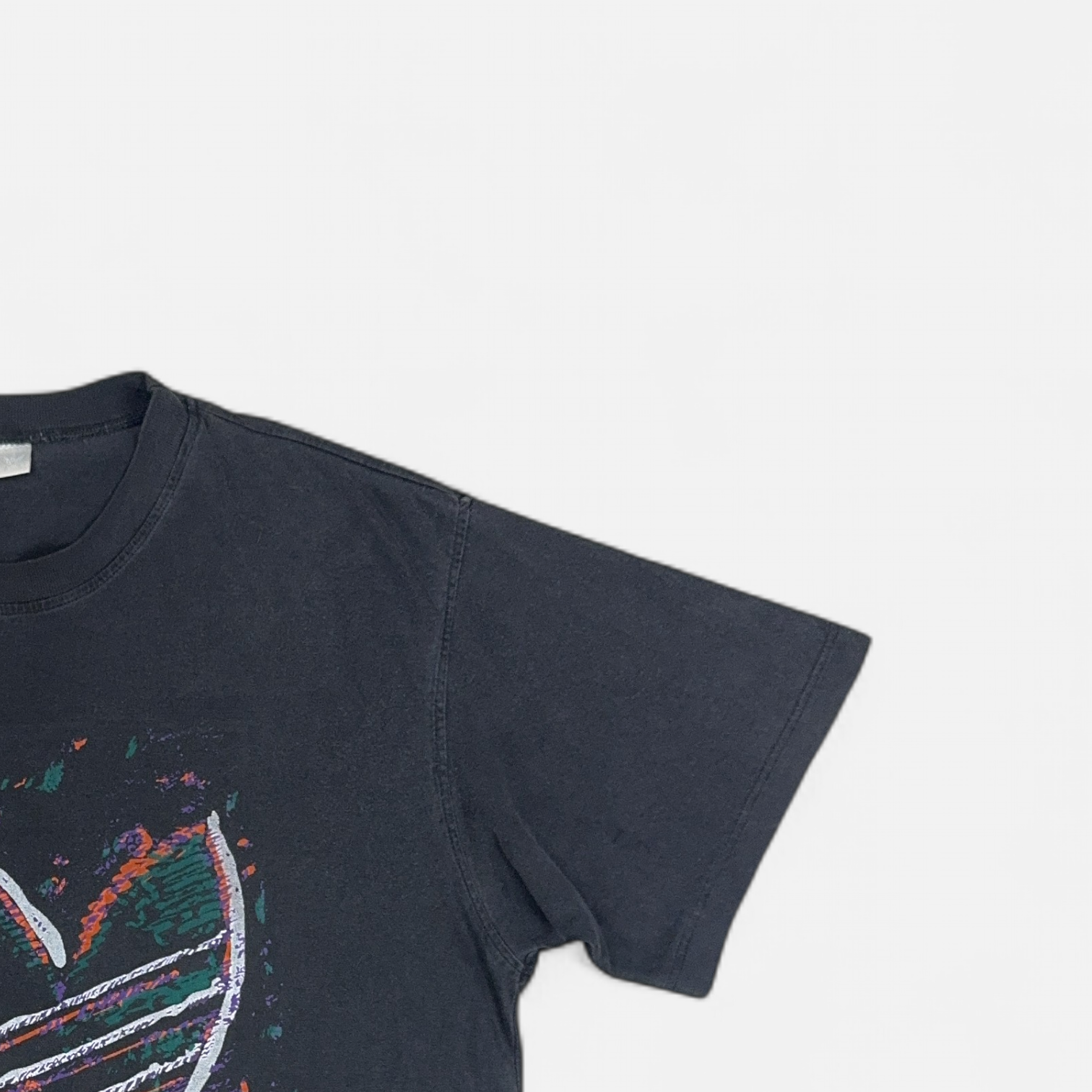 Vintage Adidas Black T-shirt (XL) detail