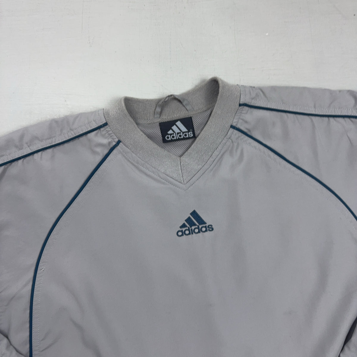 Vintage Adidas Grey Sweatshirt (L)