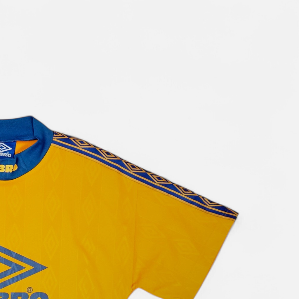 Vintage Umbro Yellow T-shirt (S)