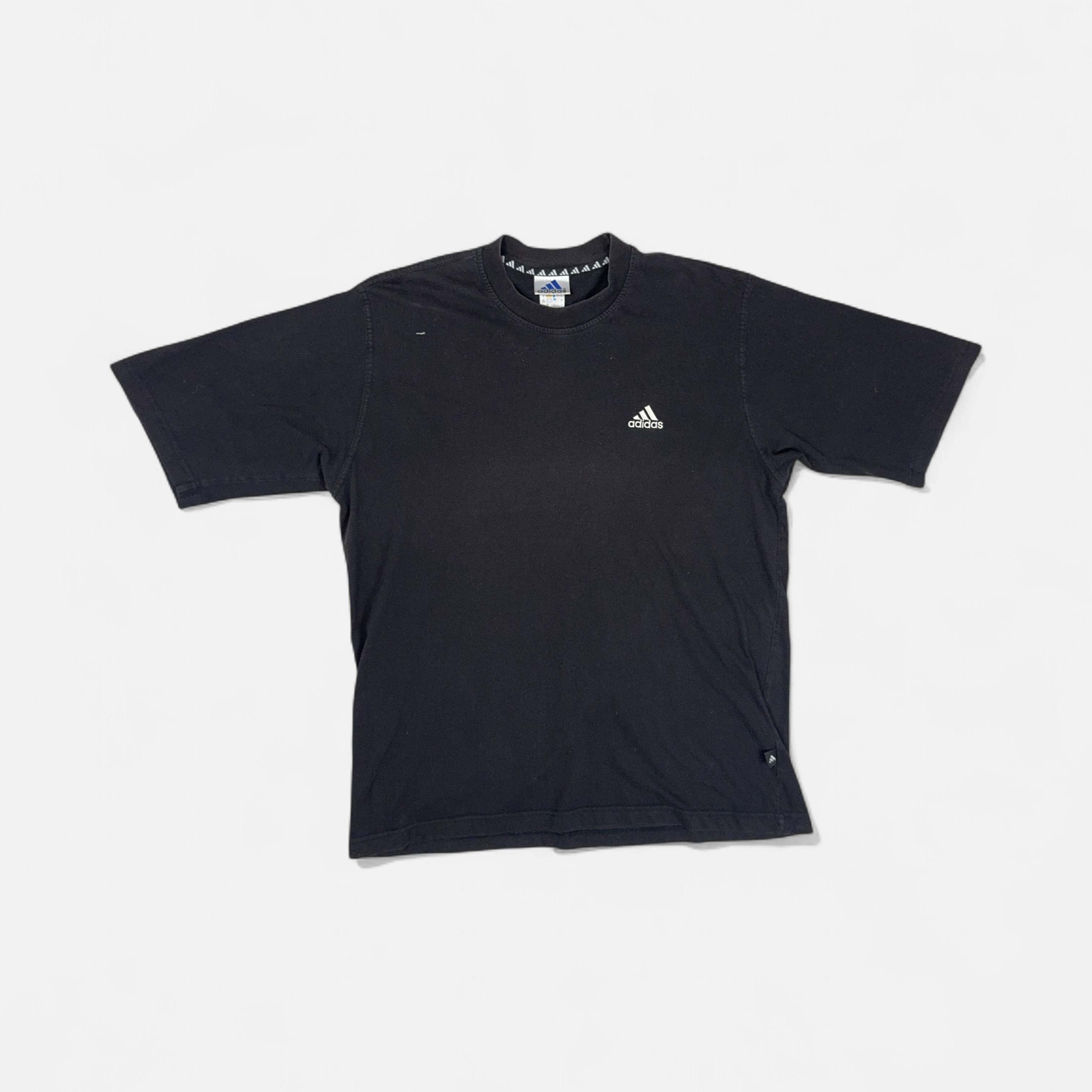 Vintage Adidas Black T-shirt (L)