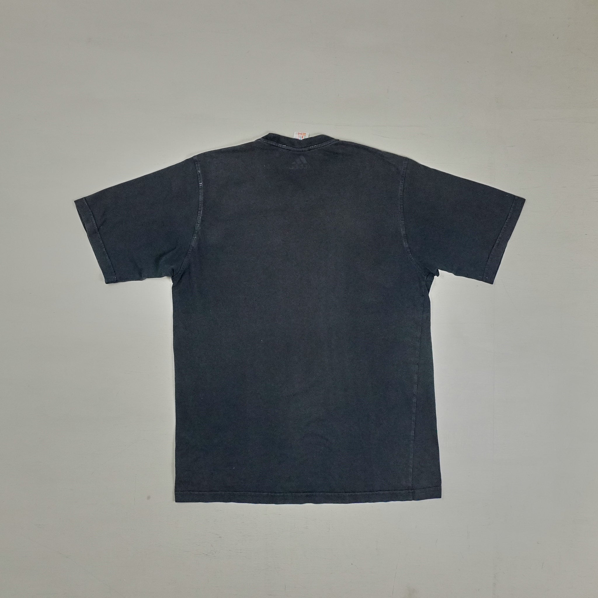 Vintage Adidas Black T-shirt (M)