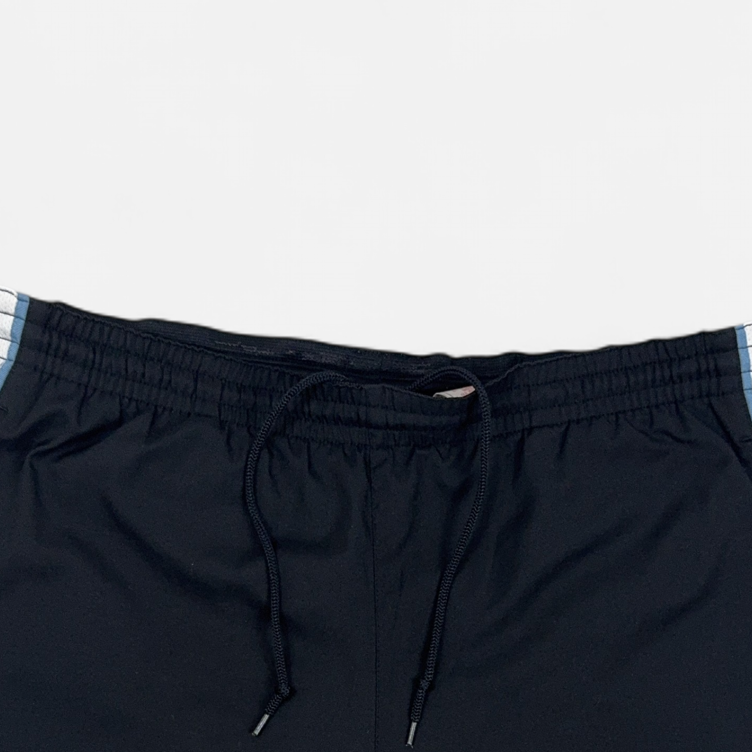 Vintage Nike Black Shorts (M) detail
