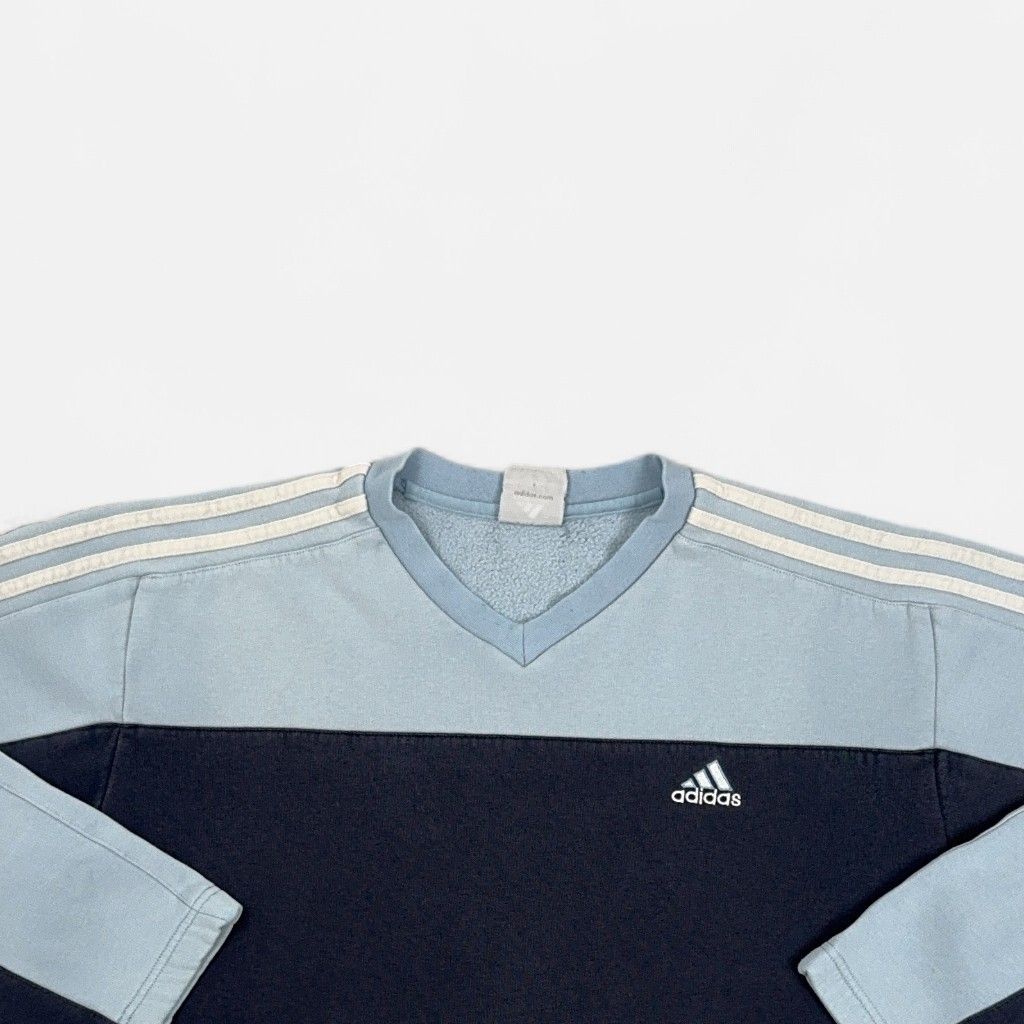 Vintage Adidas Blue Sweatshirt (L)