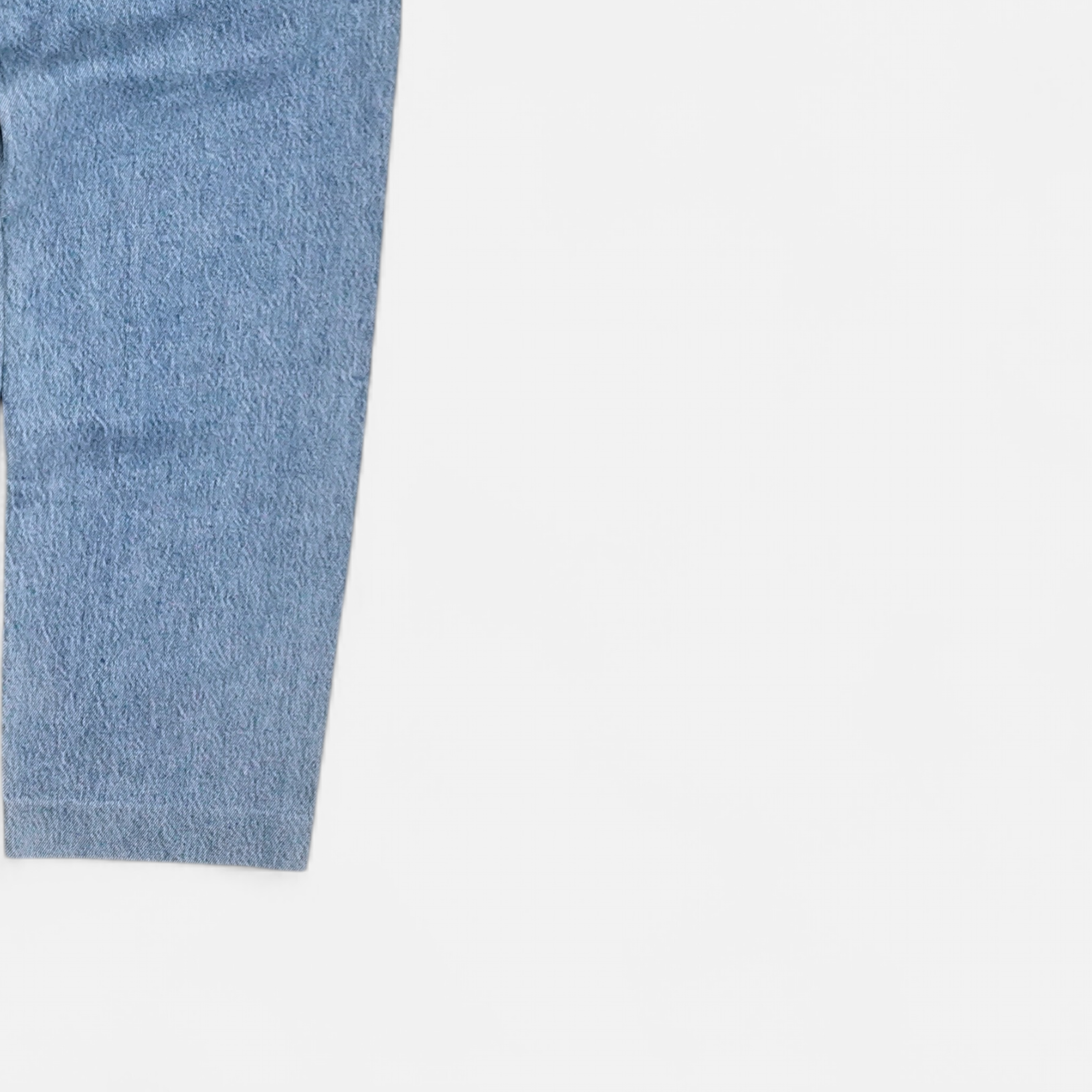 Vintage Levi's Blue Jeans (W31 L32)