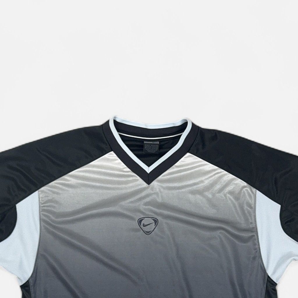 Vintage Nike Black Football Shirt (M)
