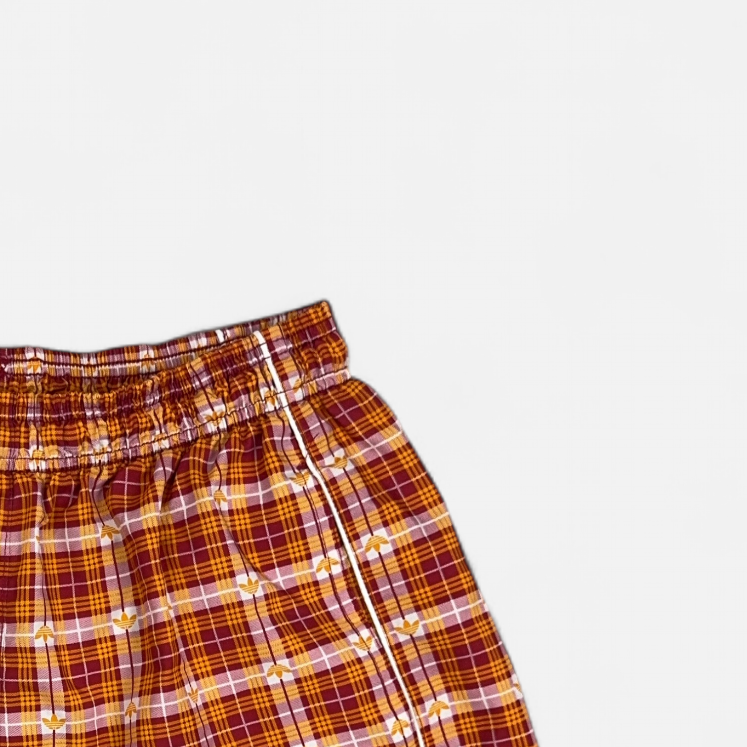 Vintage Adidas Multicoloured Shorts (M) detail