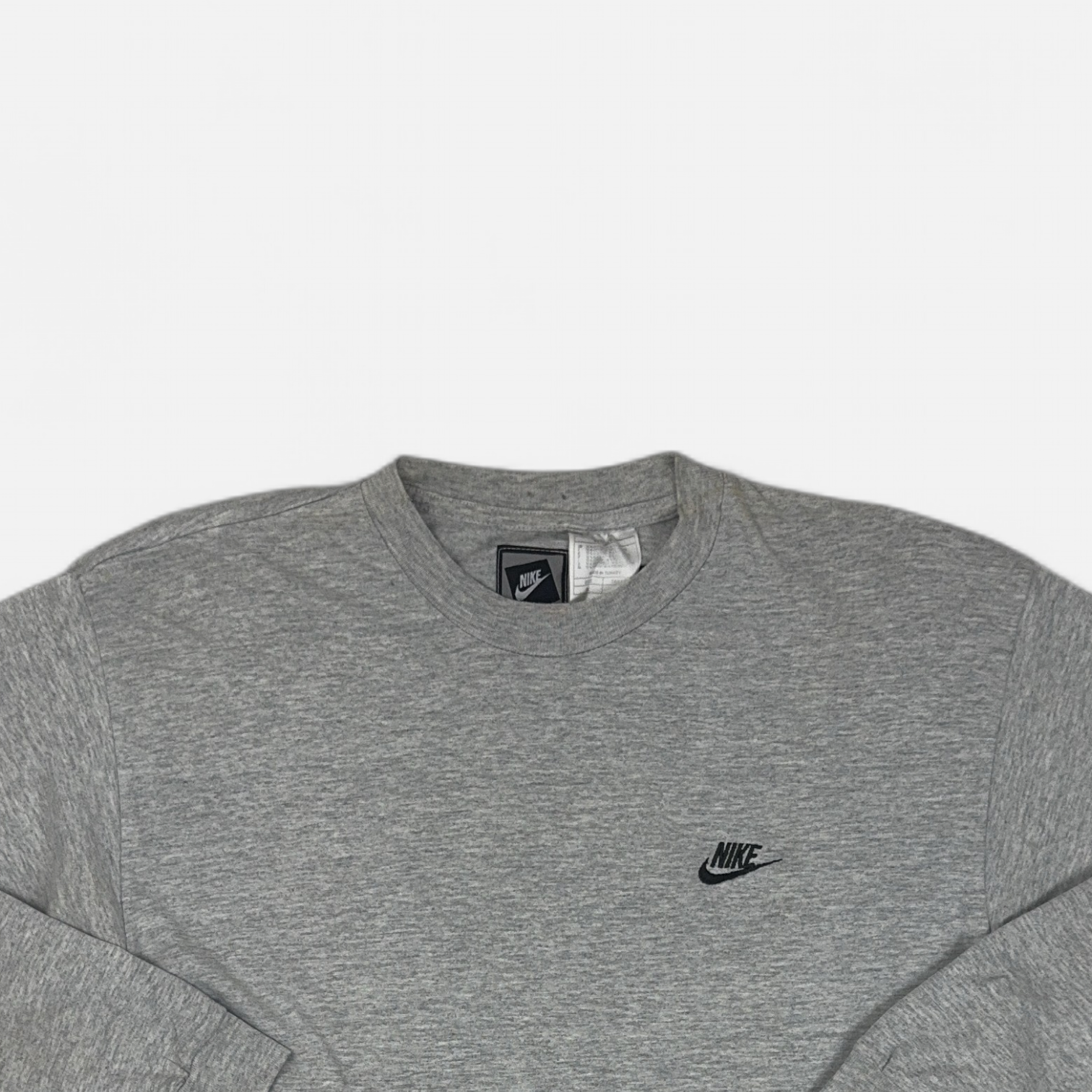 Vintage Nike Grey Long Sleeve T-shirt (M) detail
