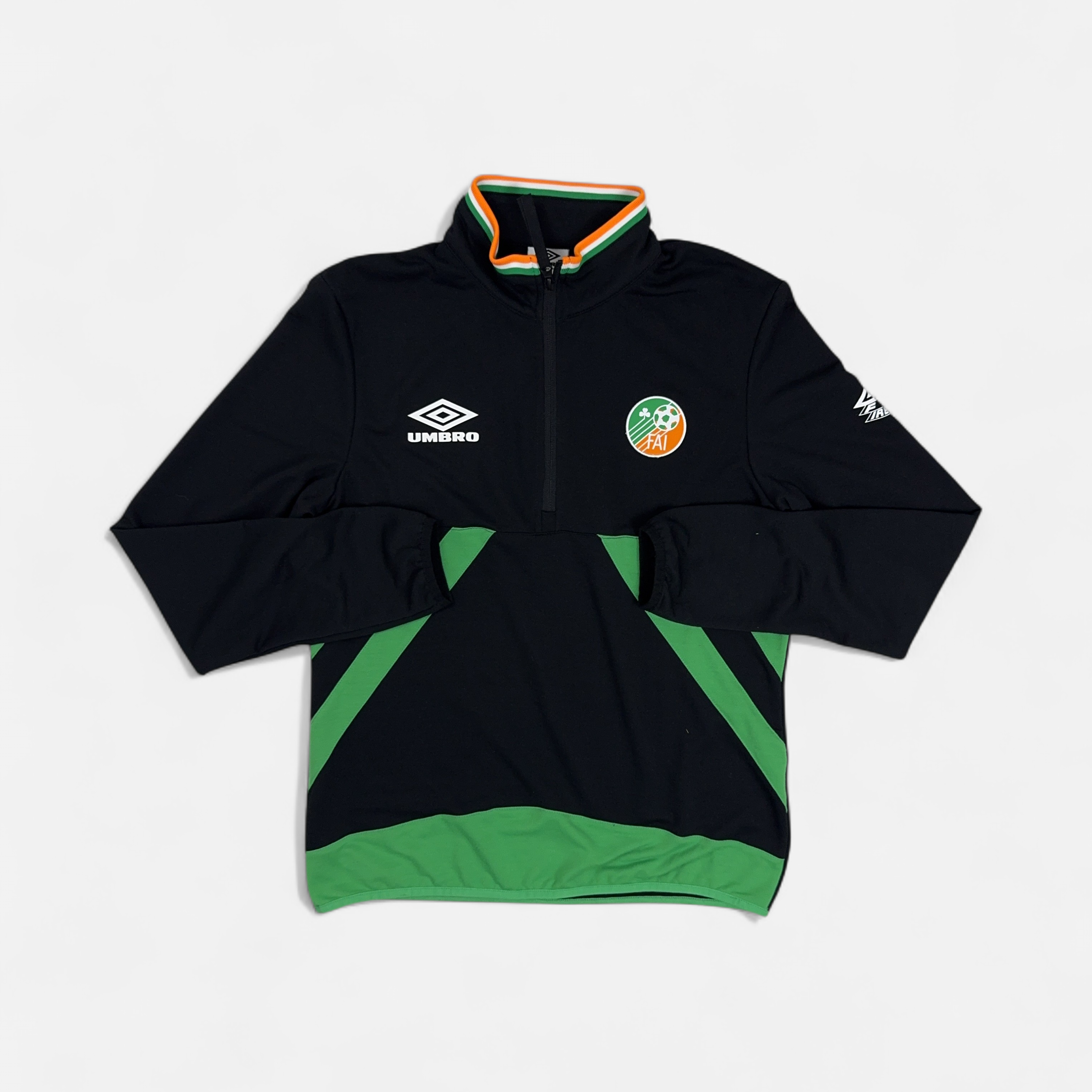 Vintage Umbro Black 1/4 Zip (M)
