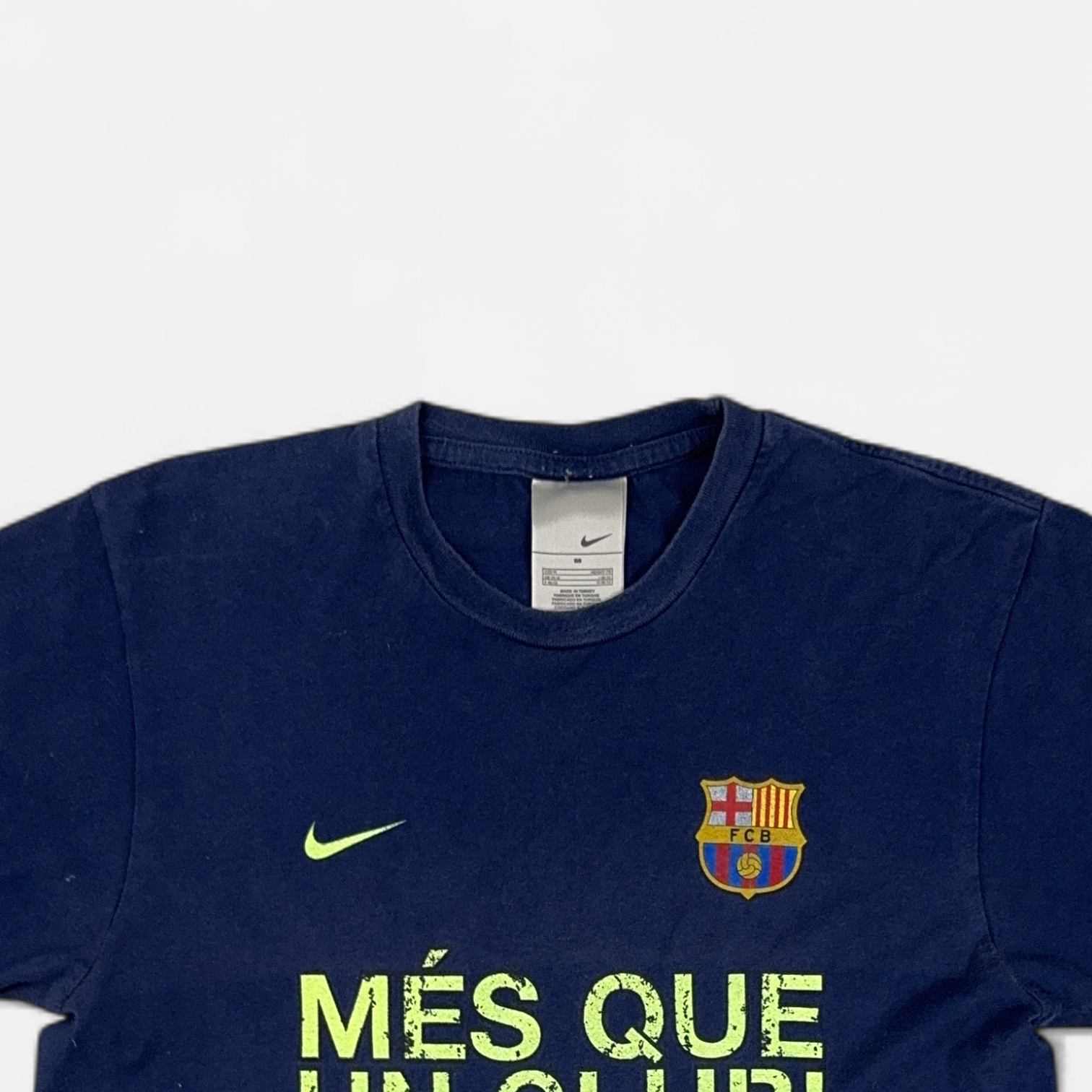 Vintage Nike Navy Barcelona T-shirt (M) detail