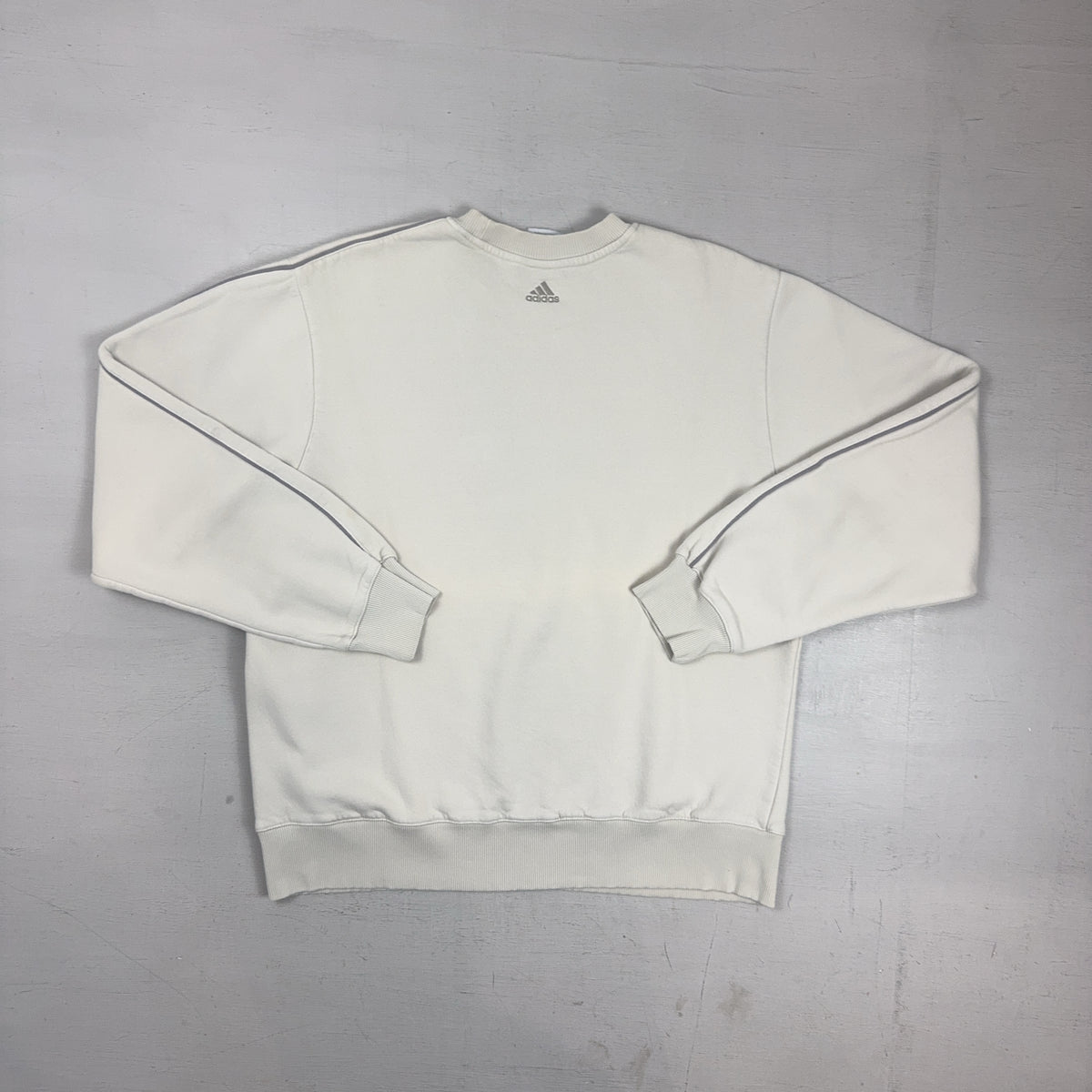 Vintage Adidas White Sweatshirt (L)