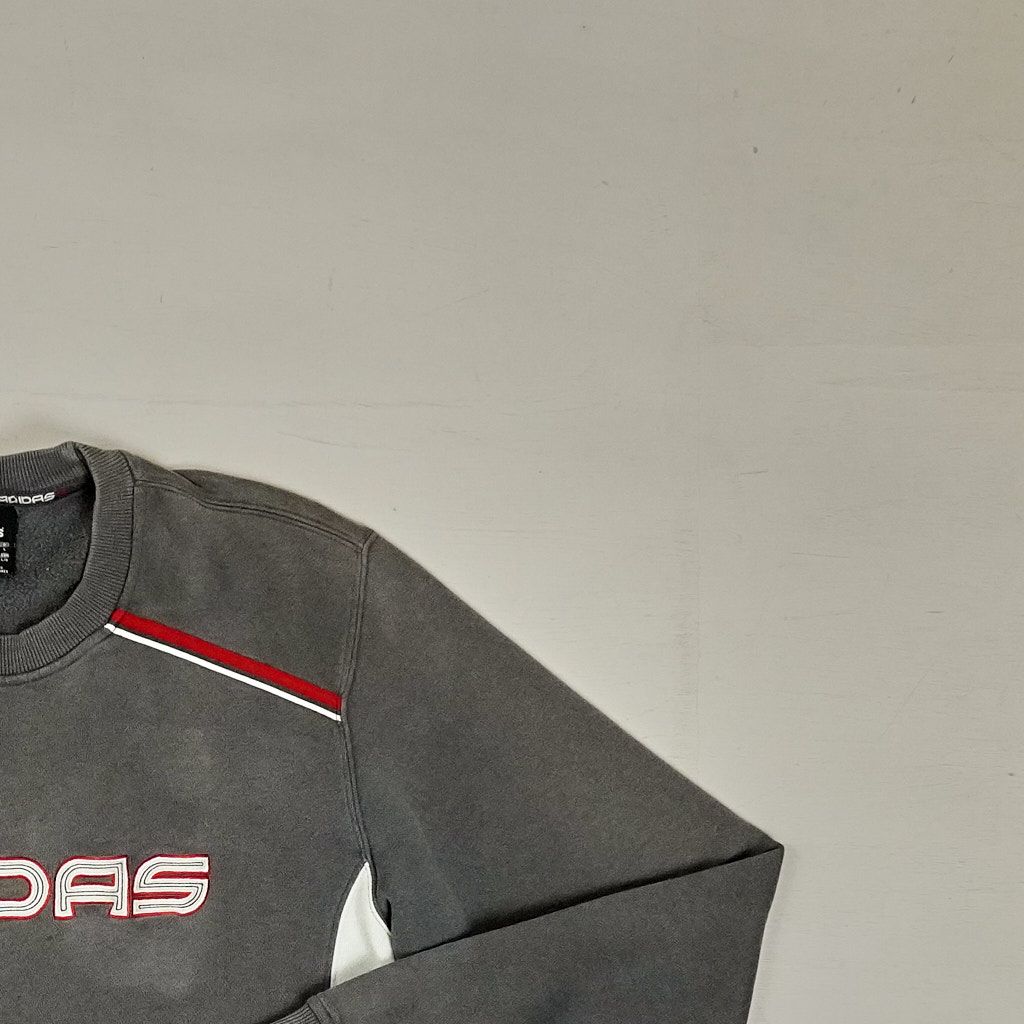 Vintage Adidas Grey Sweatshirt (L)
