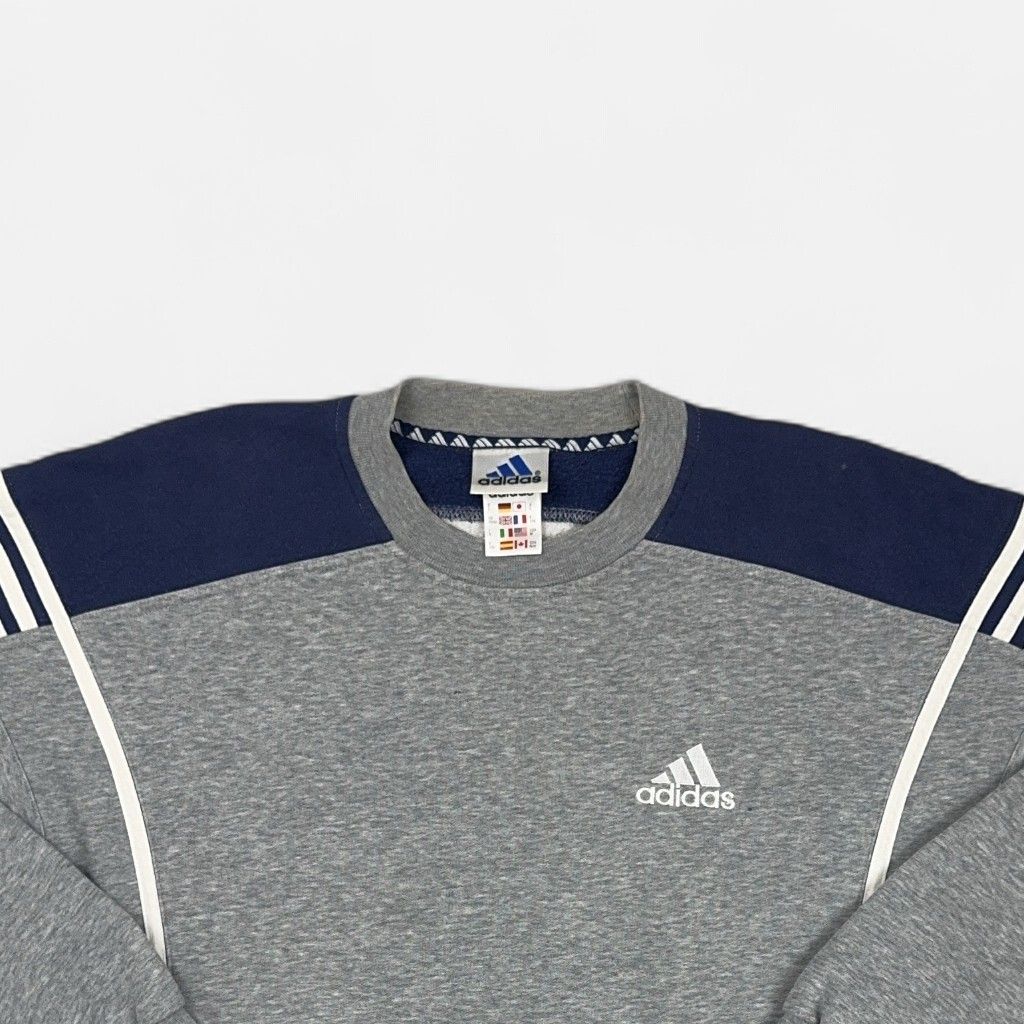 Vintage Adidas Grey Sweatshirt (M)