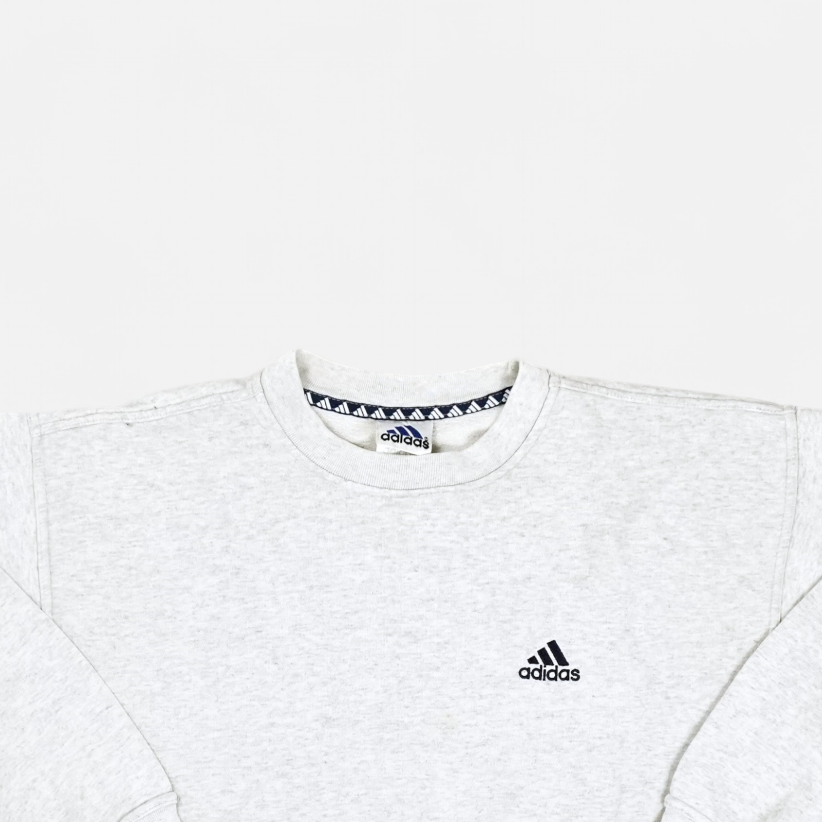 Vintage Adidas White Sweatshirt (M)