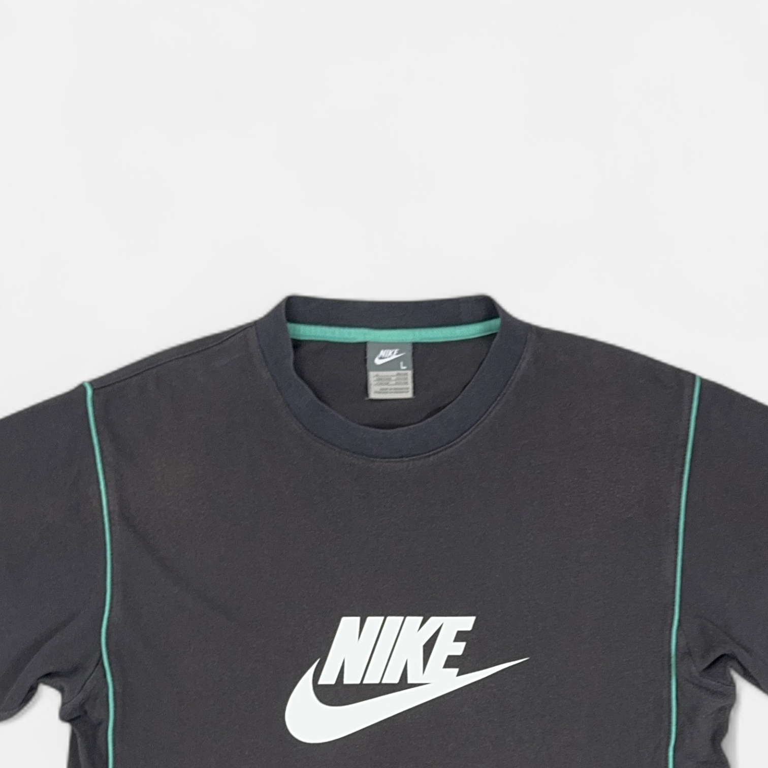 Vintage Nike Black T-shirt (L) detail