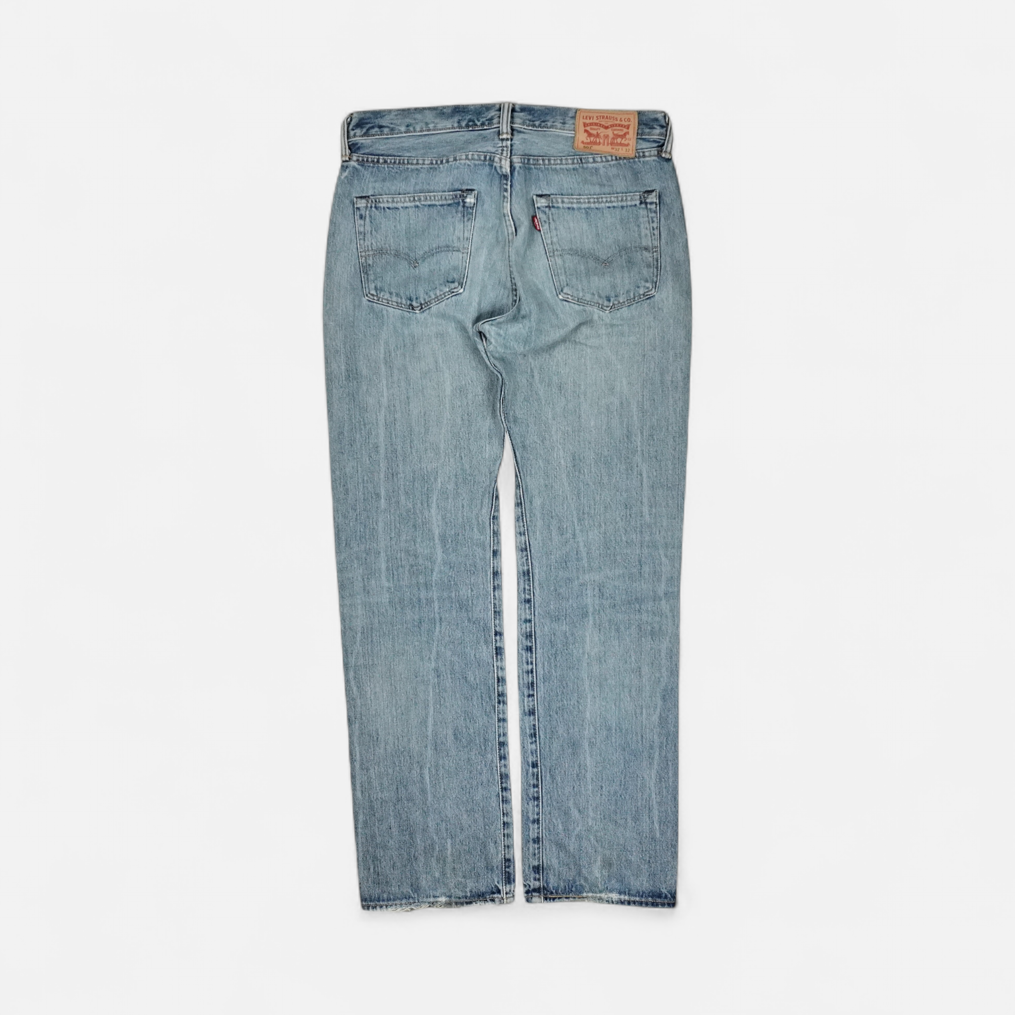 Vintage Levi Strauss & Co. Blue Jeans (W32 L32)