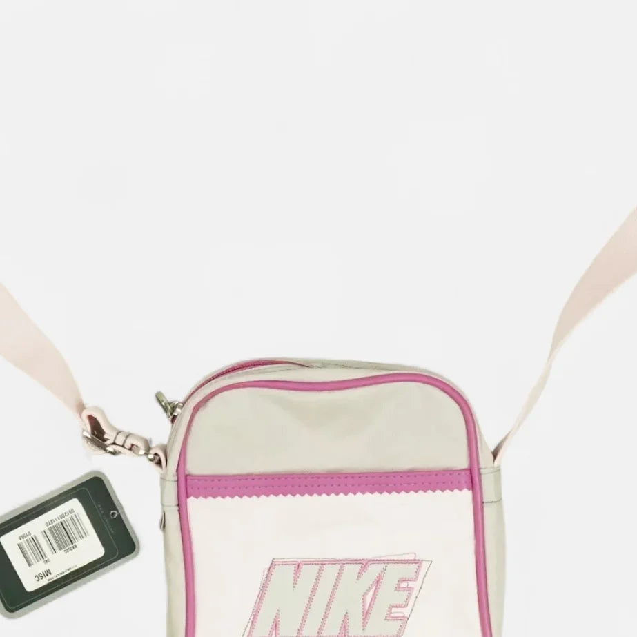 Vintage Nike White ()