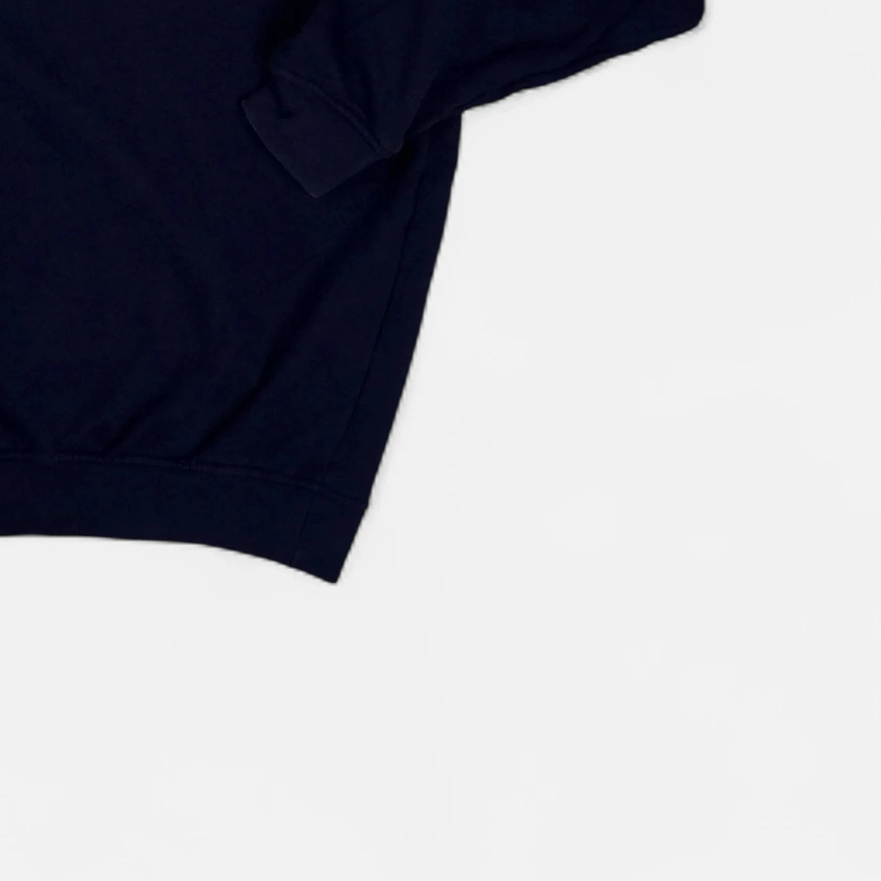 Vintage Hugo Boss Navy Sweatshirt (L)