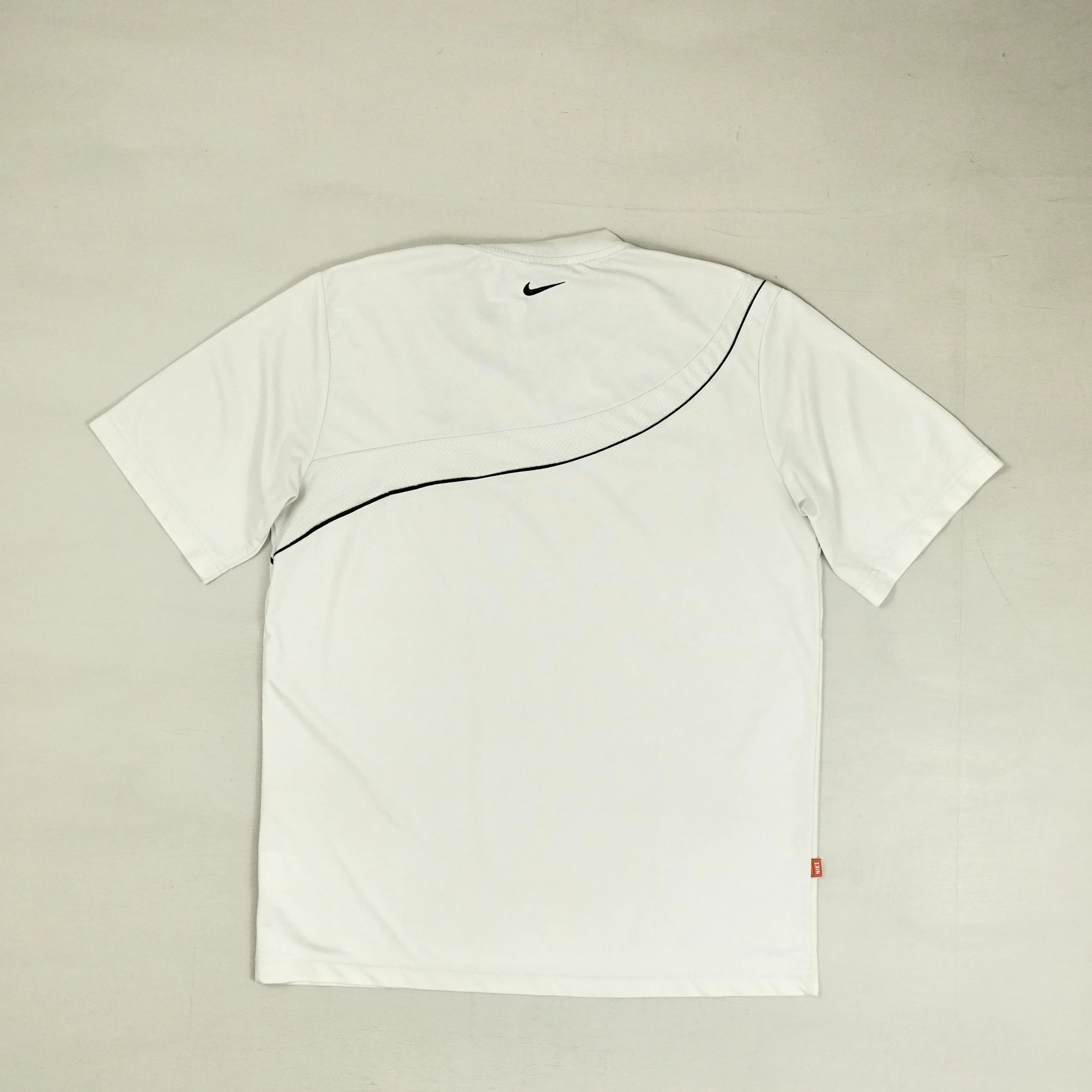 Vintage Nike White T-shirt (L)