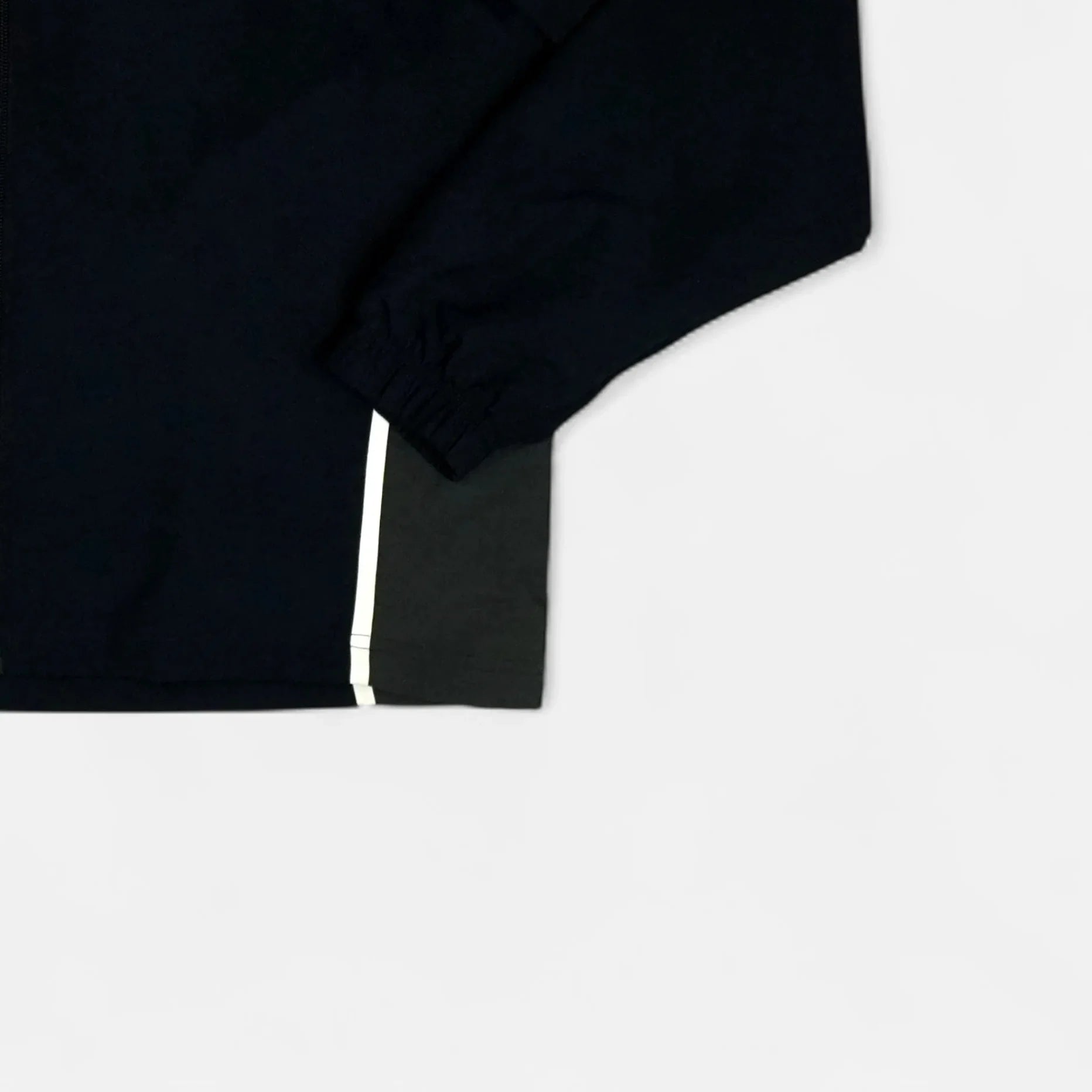 Vintage Nike Black Trackjacket (M)