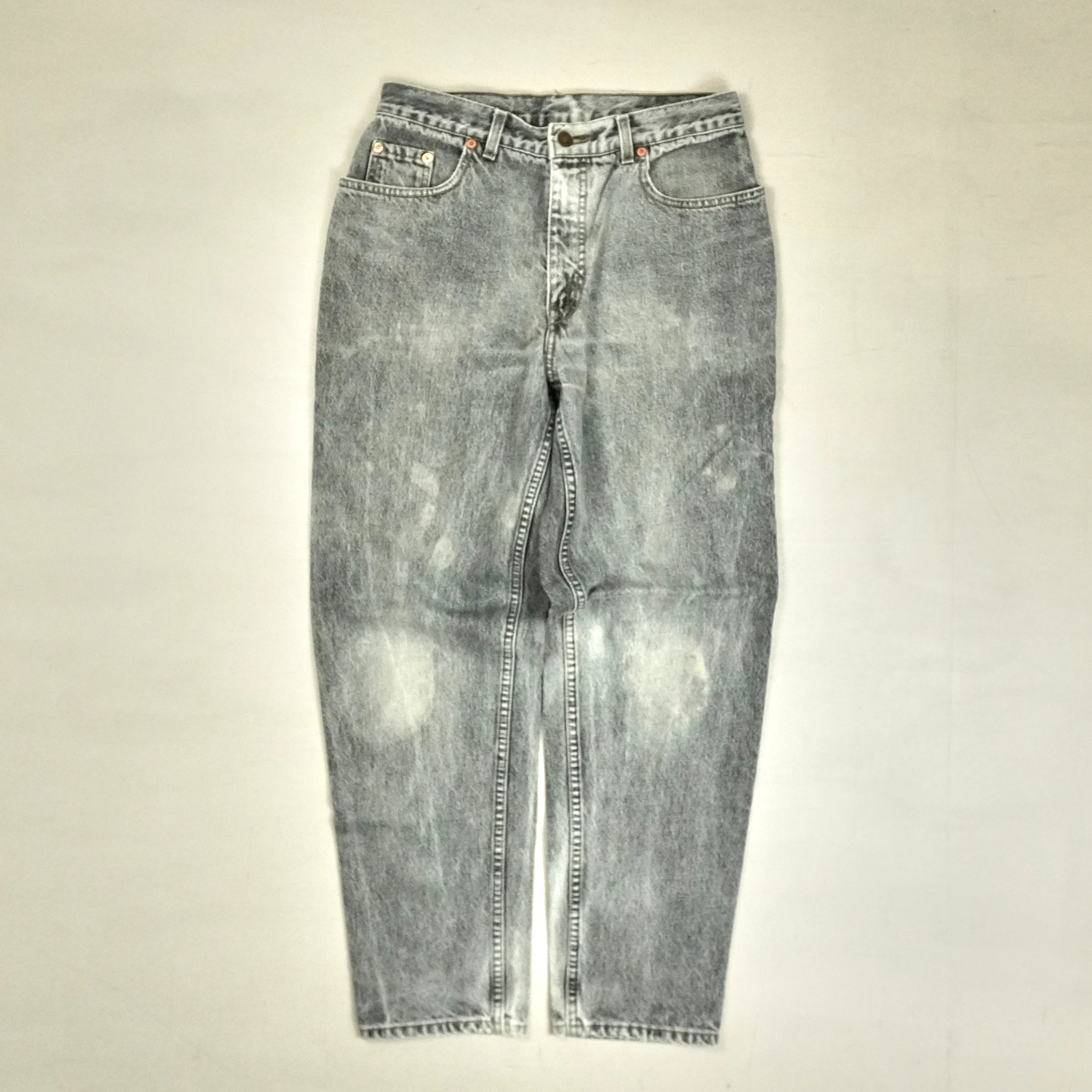 Levis Vintage Gray Jeans ( 30 X 29 )