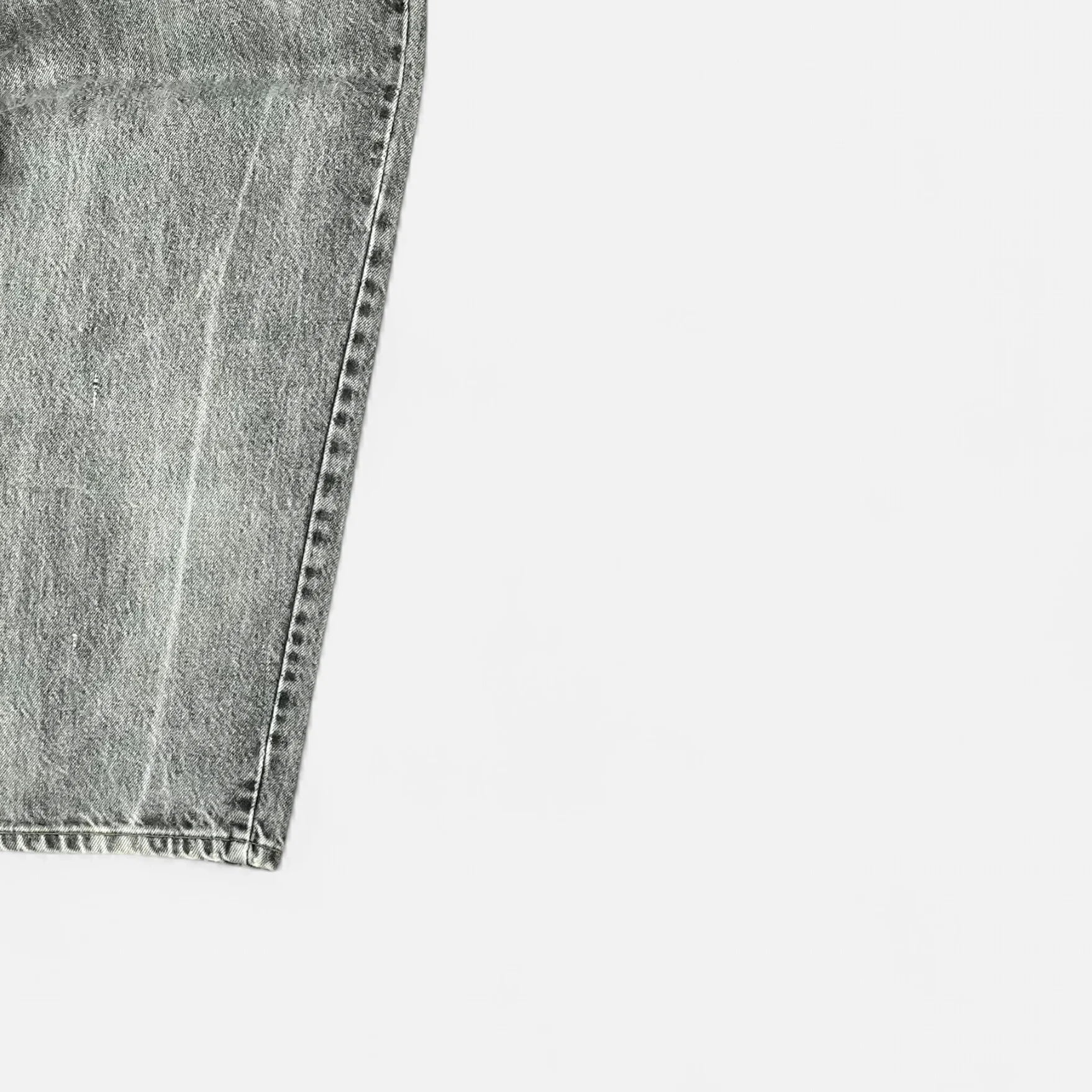 Levis Vintage Gray Jeans ( 30 X 29 )