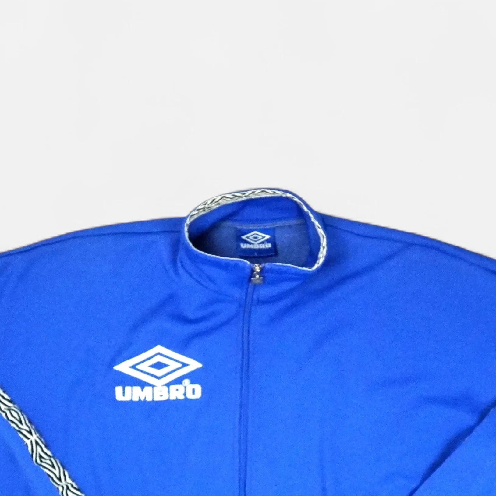 Vintage Umbro Blue Trackjacket (XL)