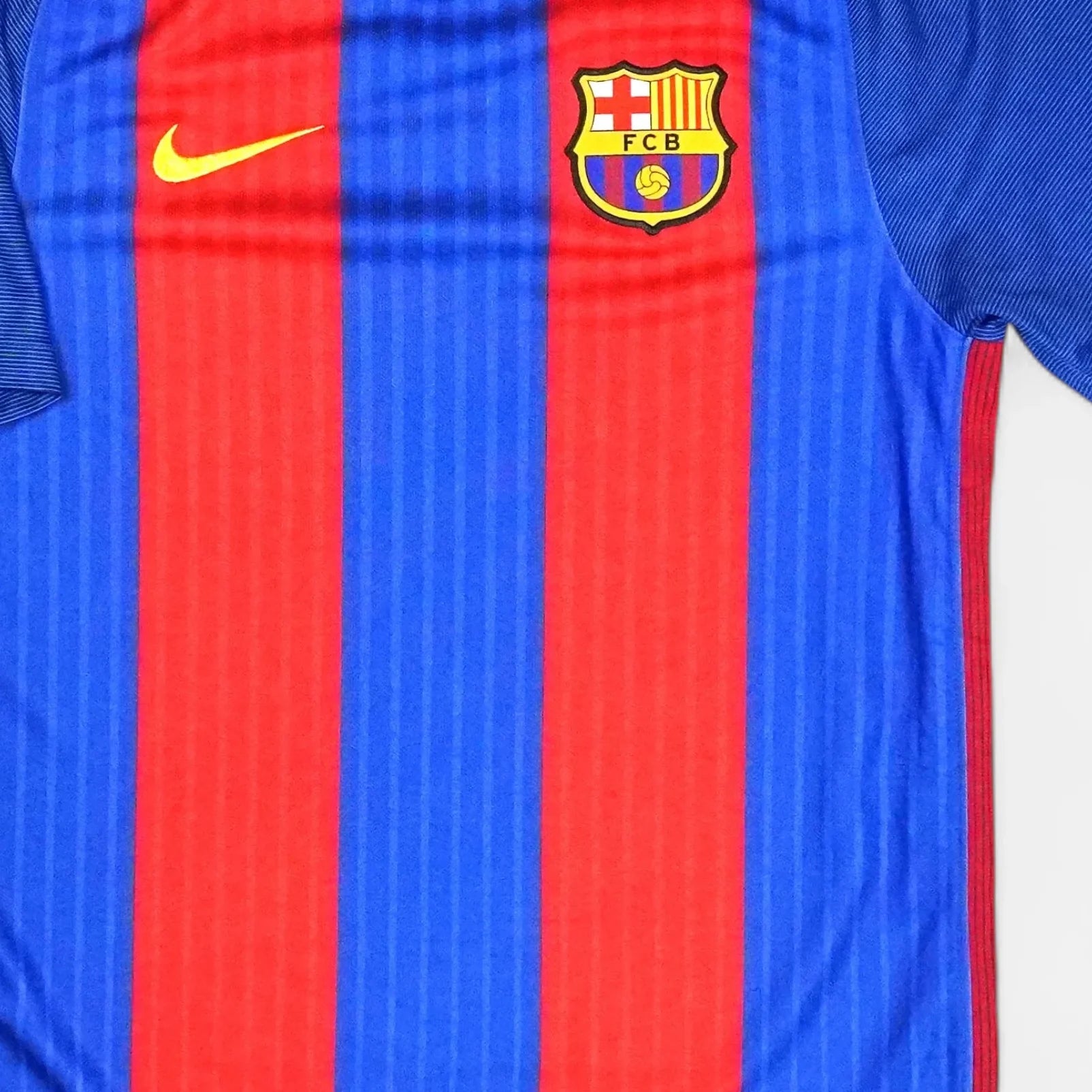 Fc Barcelona 2016-2017 Nike Home Jersey (S)
