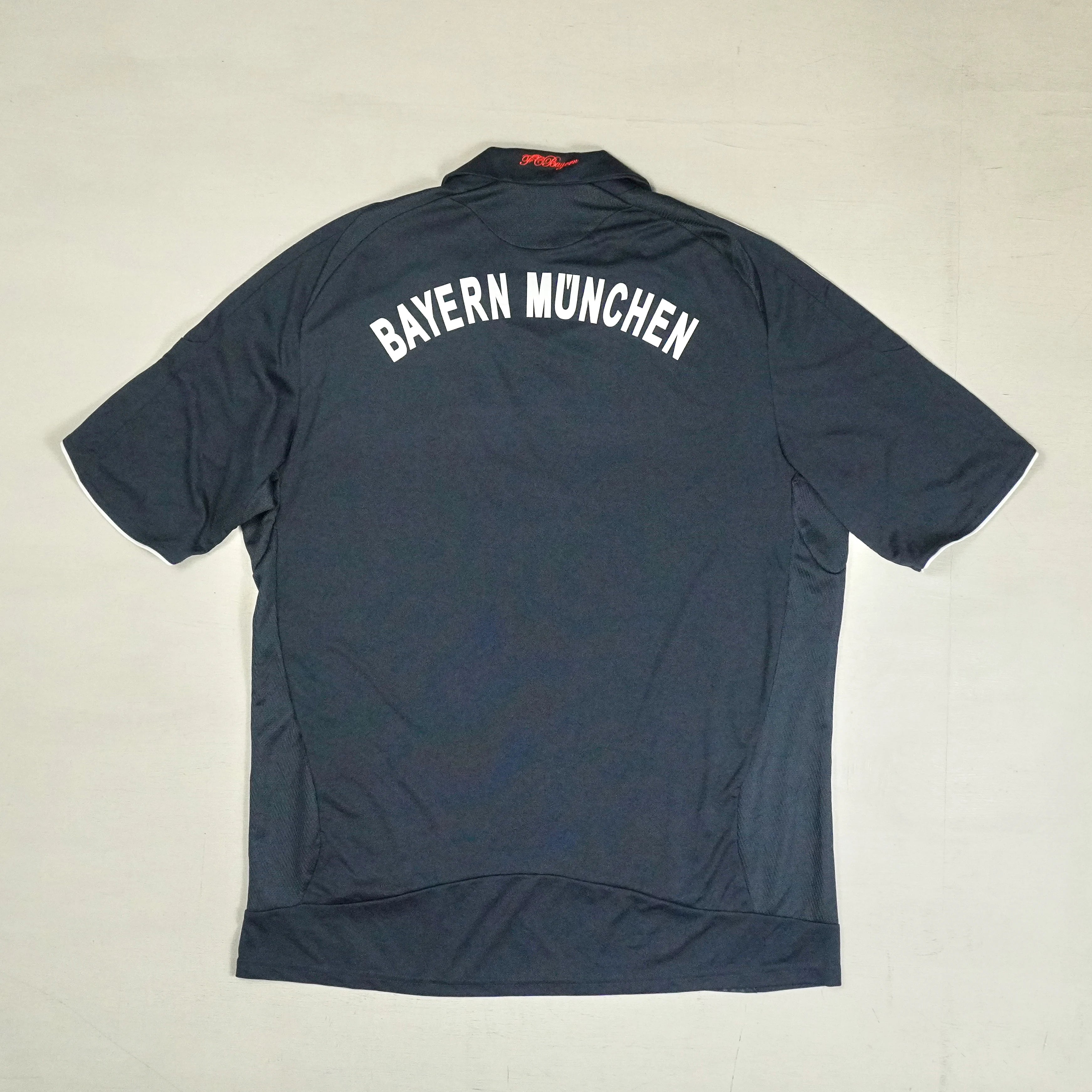 Fc Bayern Munich 2008-09 Adidas Away Jersey (XL)