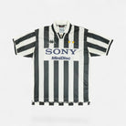 Juventus 1997-1998 Kappa Home Jersey (L)