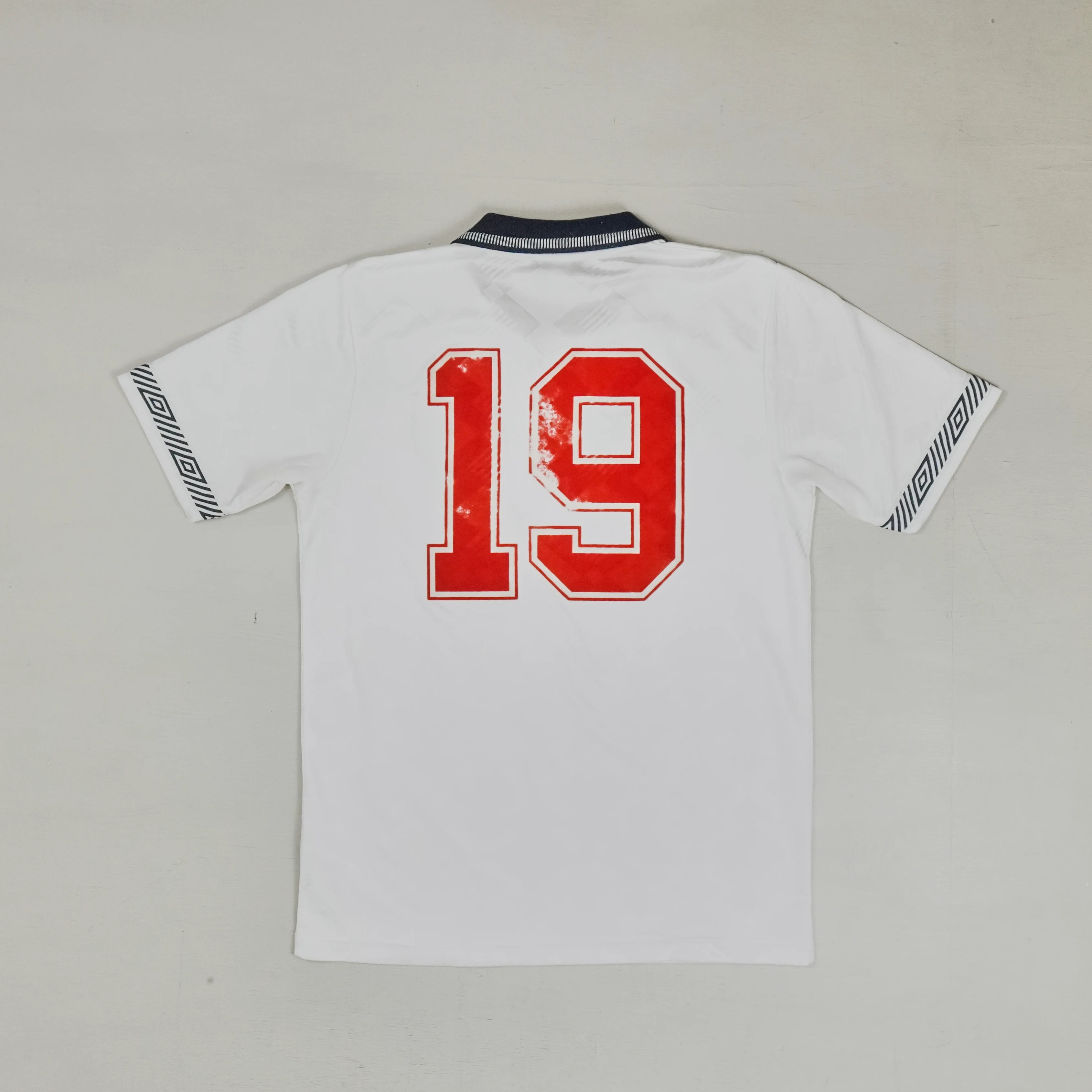 Vintage Umbro White England football jersey (S)
