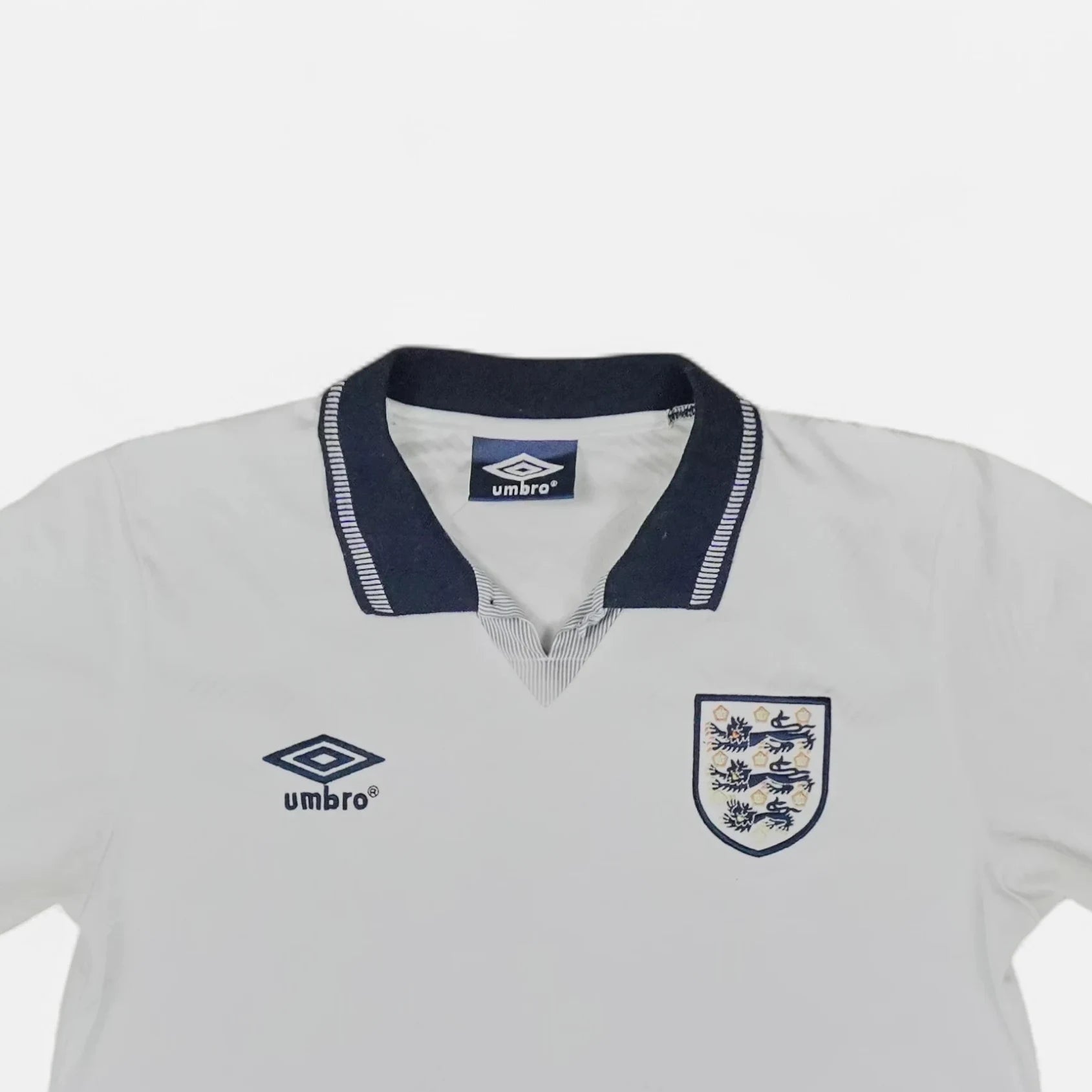 Vintage Umbro White England football jersey (S)