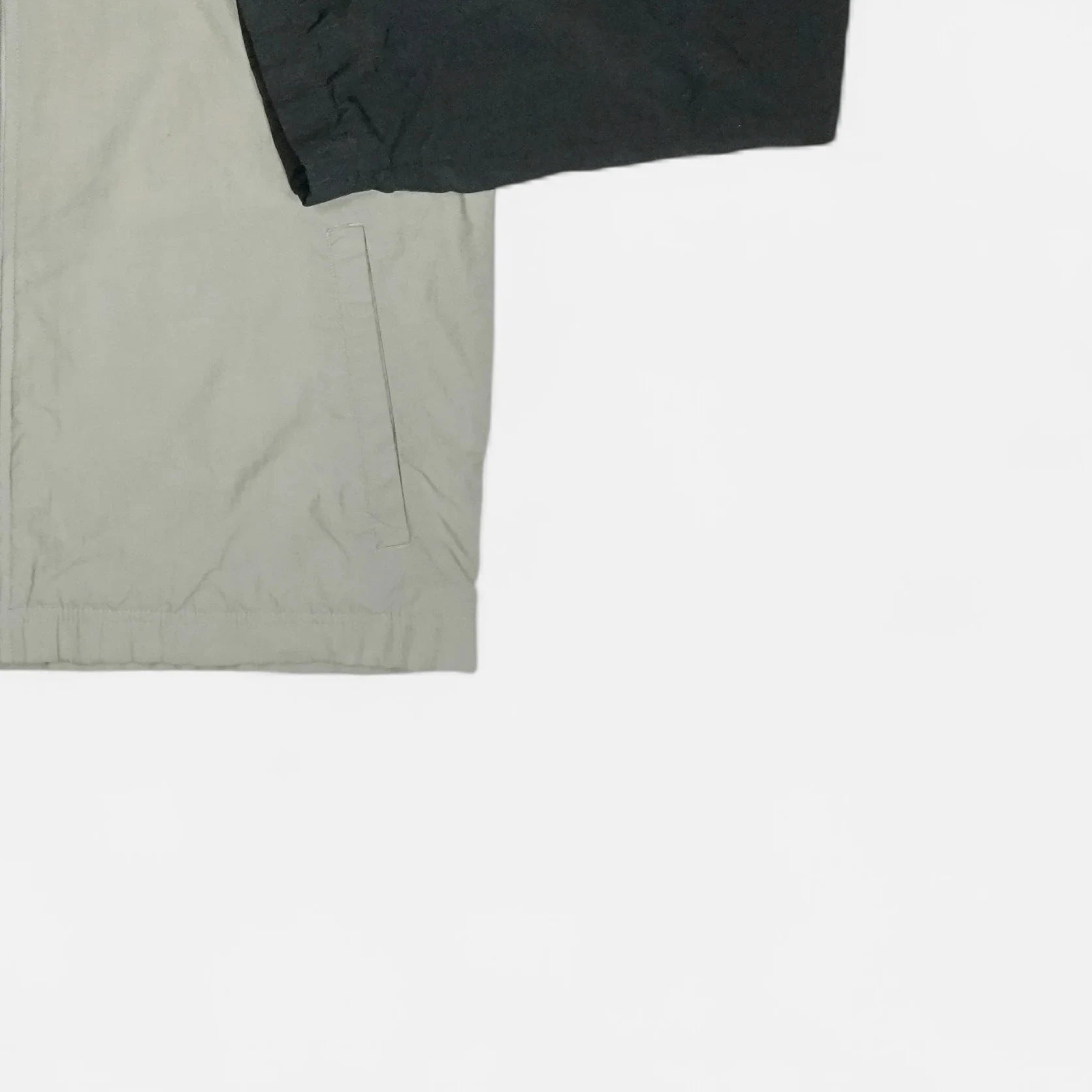 Vintage Nike Grey track jacket (M)