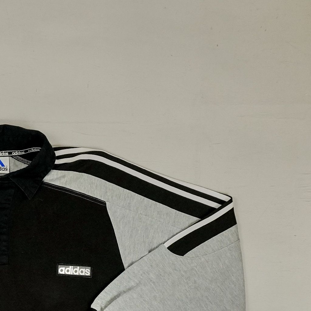 Vintage Adidas Black Top (XL)