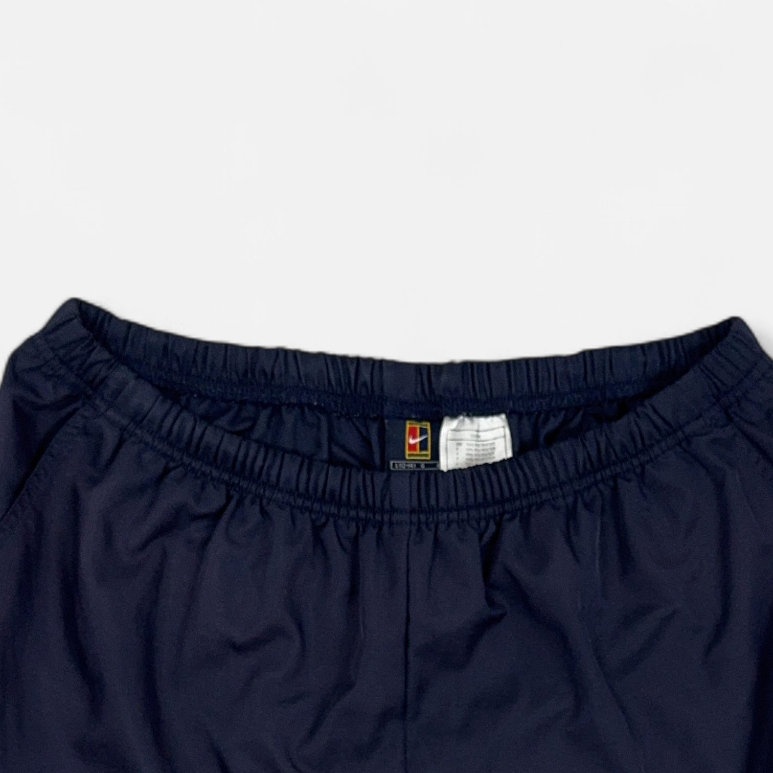 Vintage Nike Navy Shorts (S) detail