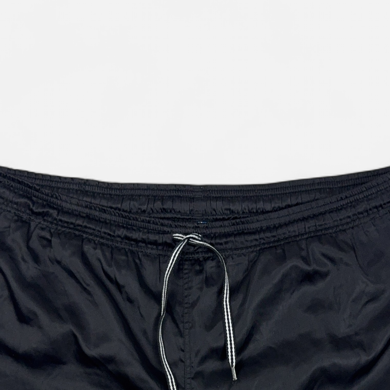 Vintage Adidas Black Shorts (M) detail