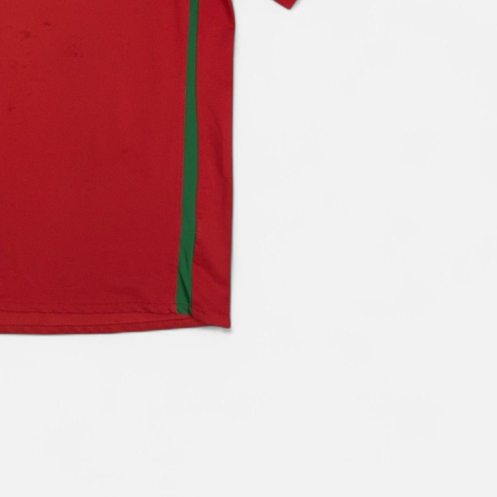 Portugal Guilou 2008/10 Nike Jersey (L)