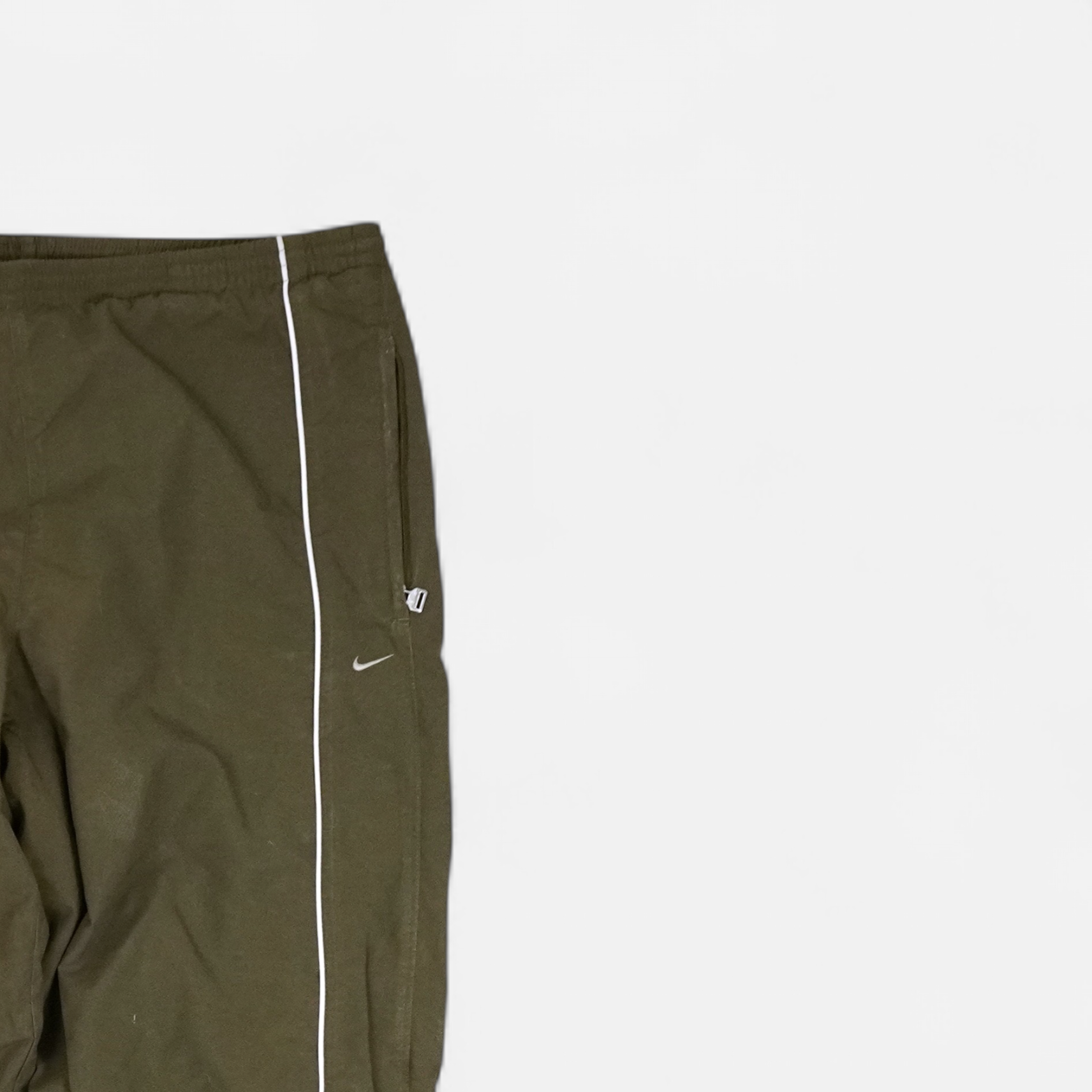 Vintage Nike Green Tracksuit Bottoms (M)